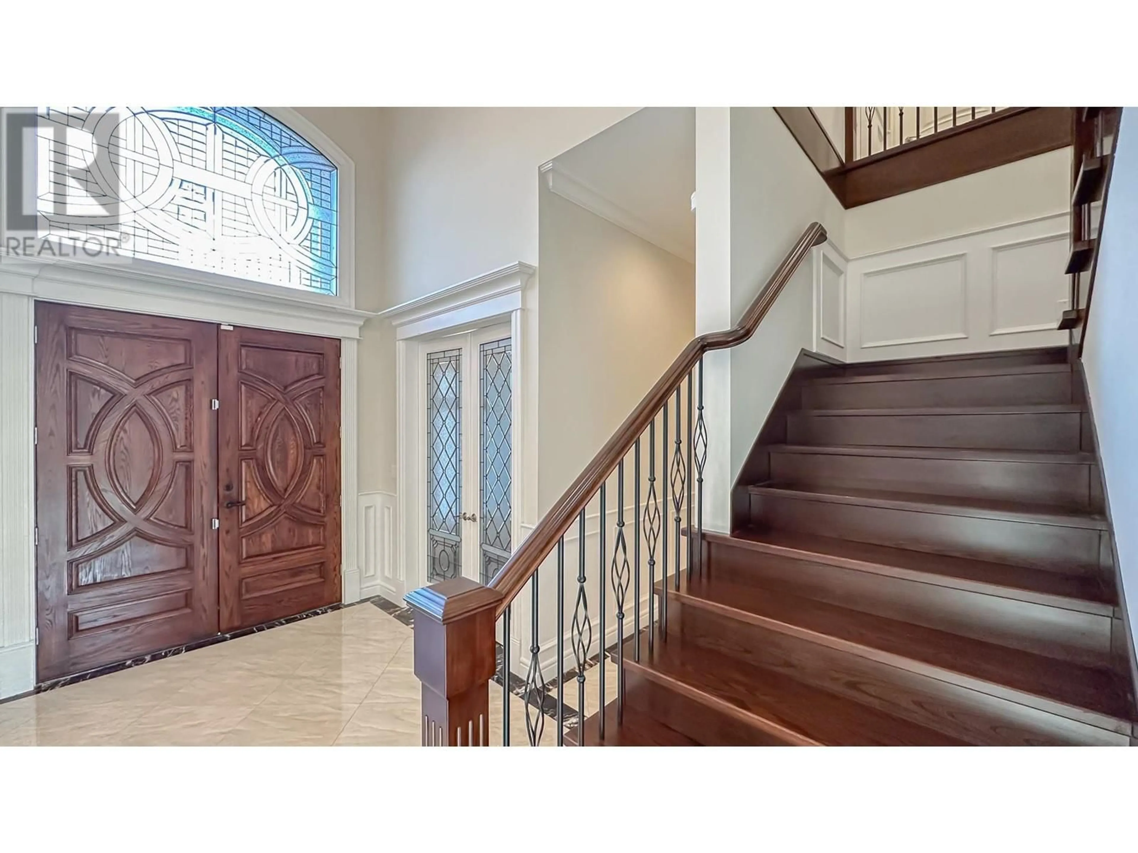 Indoor entryway, wood floors for 4260 COVENTRY DRIVE, Richmond British Columbia V7C4R2