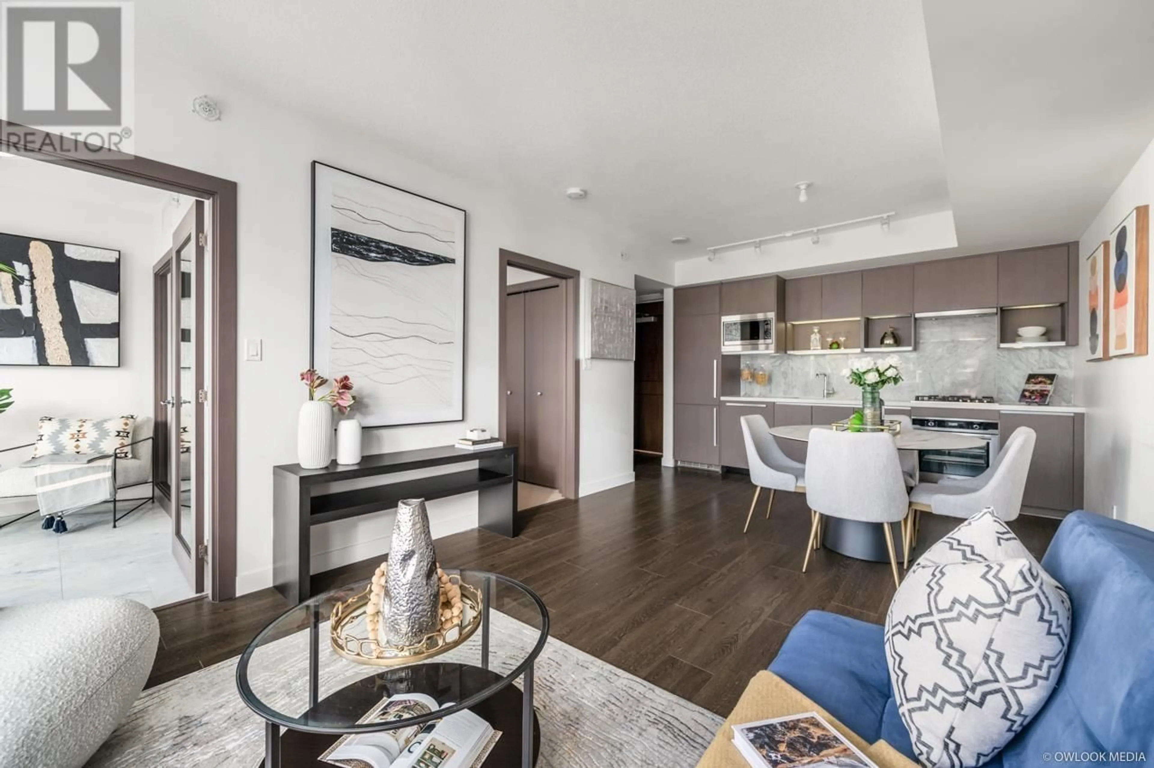 Living room, wood floors for 1619 68 SMITHE STREET, Vancouver British Columbia V6B0P4