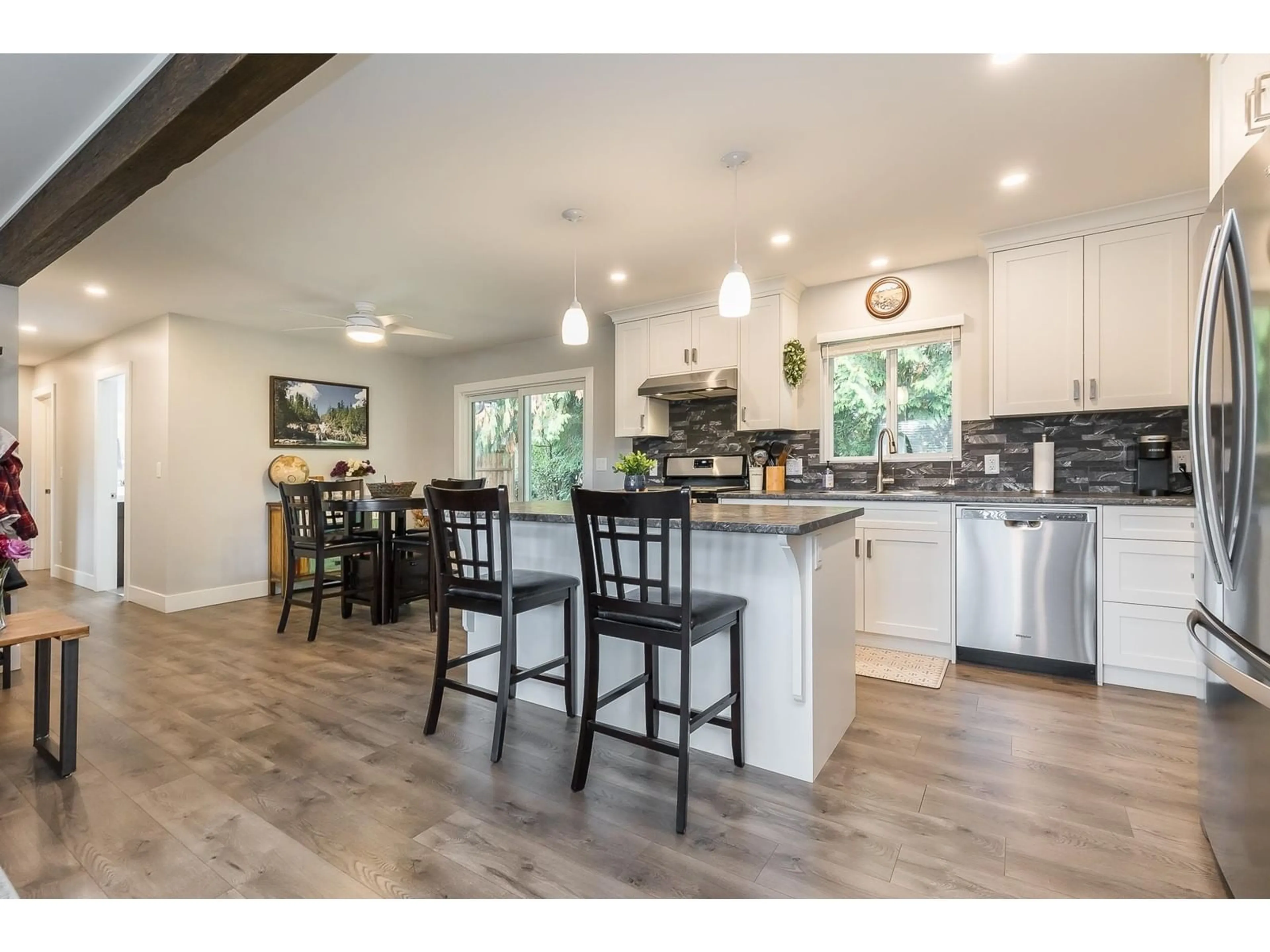 Open concept kitchen for 2956 AURORA PLACE, Abbotsford British Columbia V2S3L5