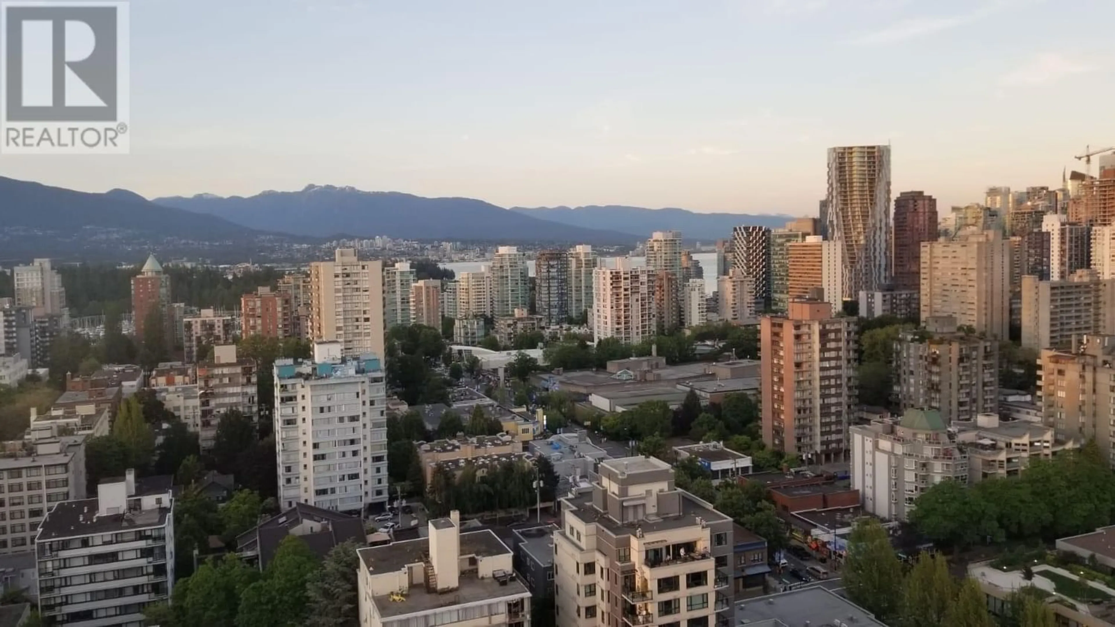 Unknown for 1808 1850 COMOX STREET, Vancouver British Columbia V6G1R3