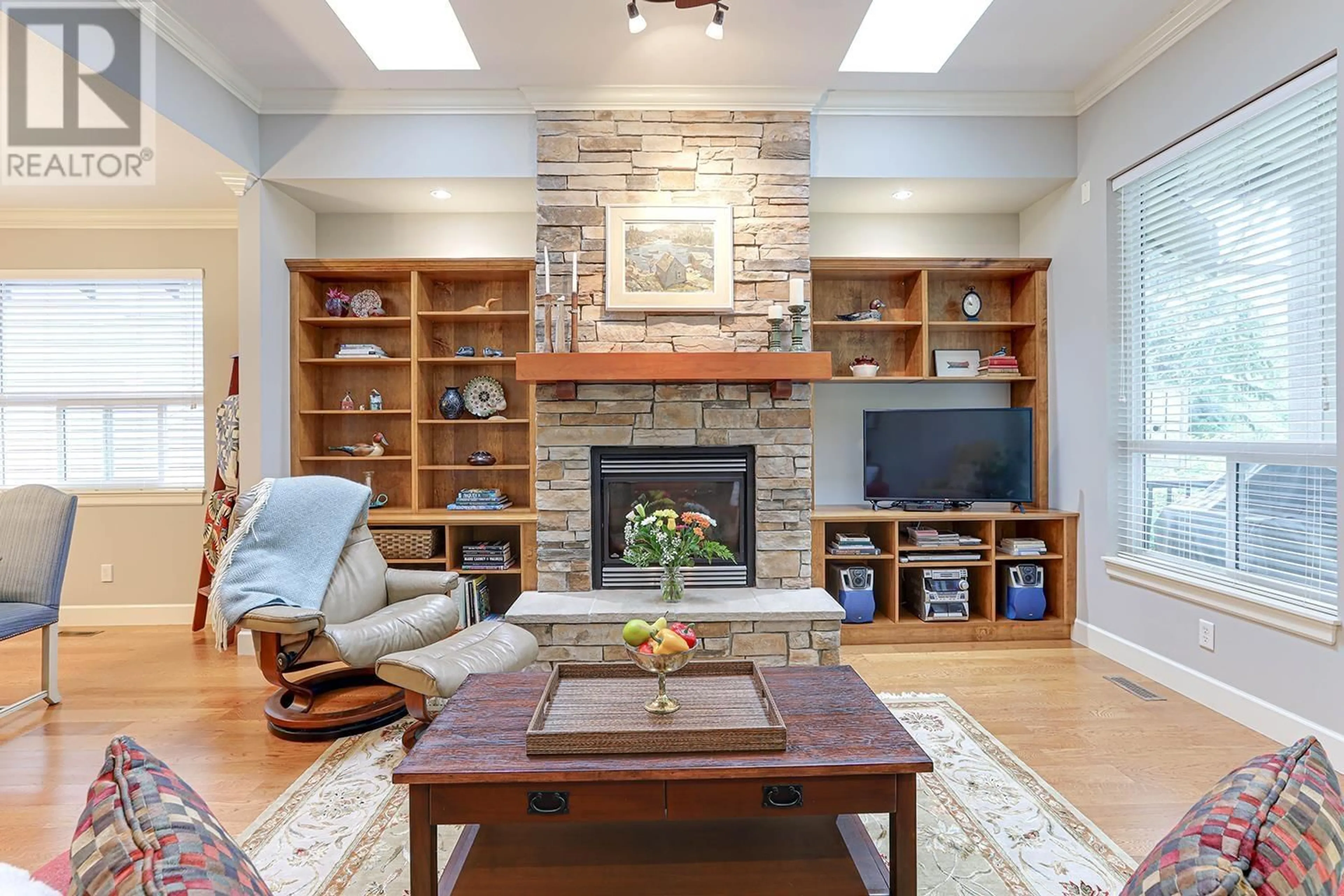 Living room, wood floors for 22847 FOREMAN DRIVE, Maple Ridge British Columbia V4R0B2