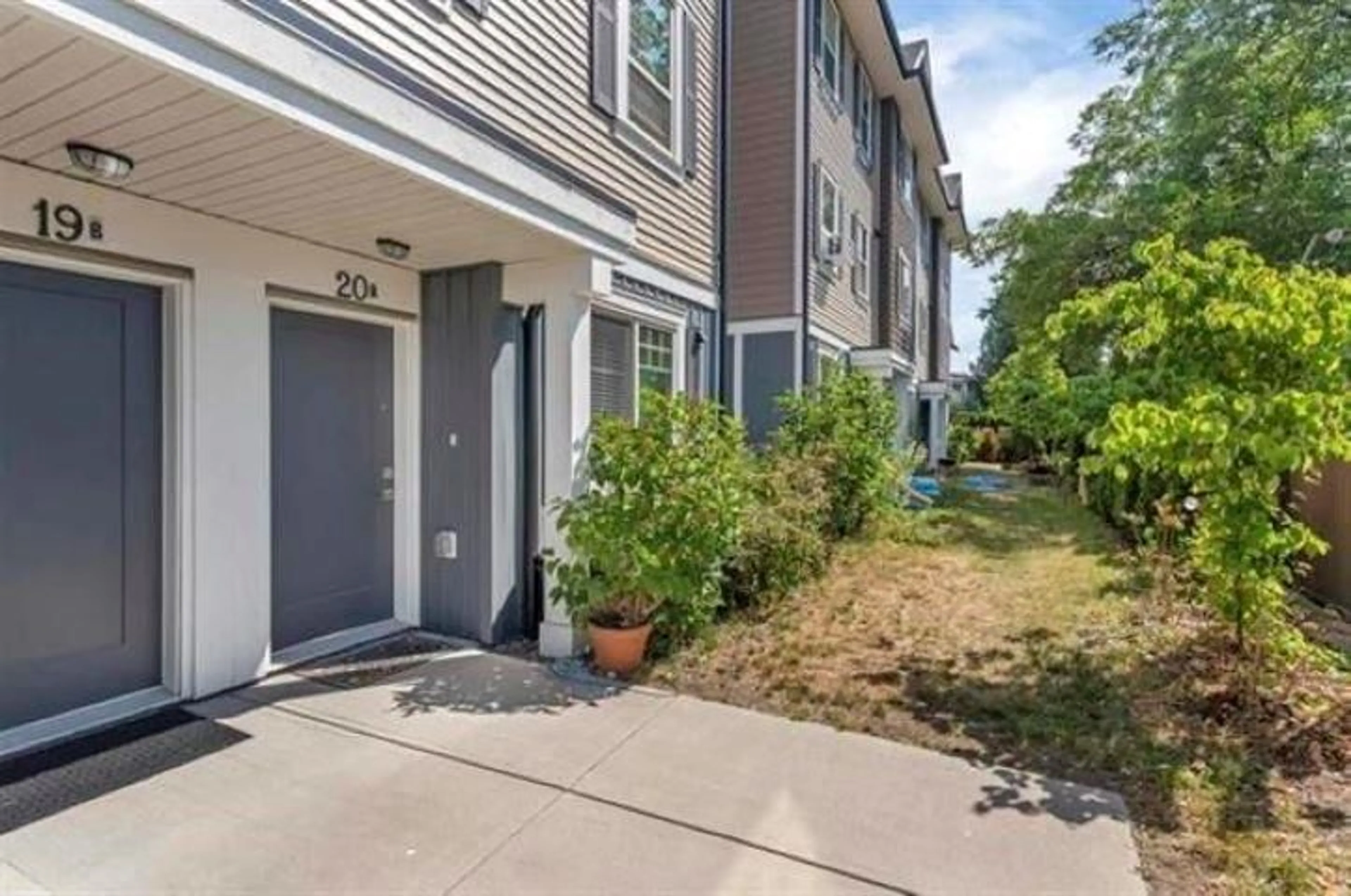 A pic from exterior of the house or condo, the street view for 20 1950 SALTON ROAD, Abbotsford British Columbia V2S0L1