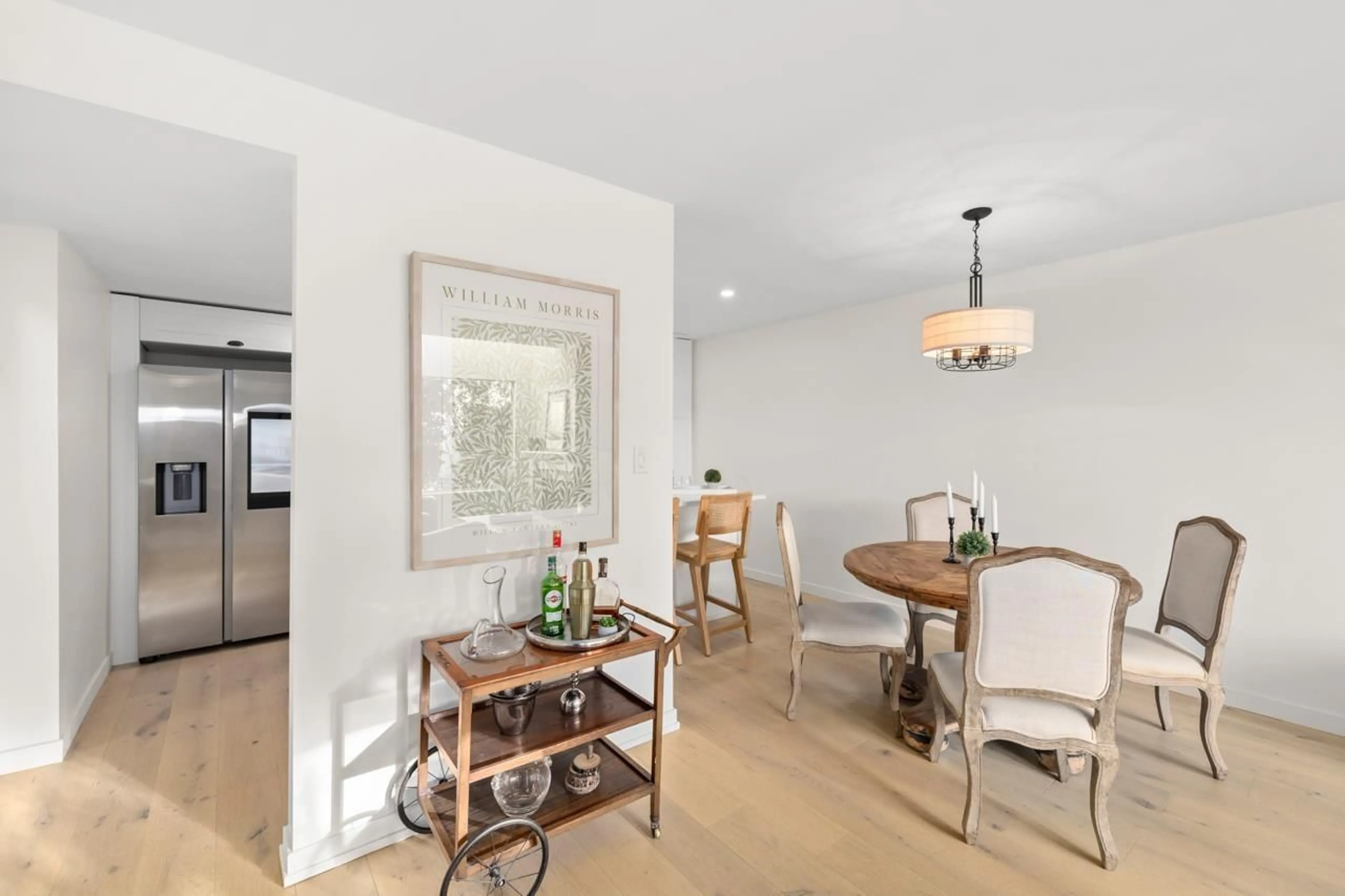 Dining room, wood floors, cottage for 103 1225 MERKLIN STREET, White Rock British Columbia V4B4B8