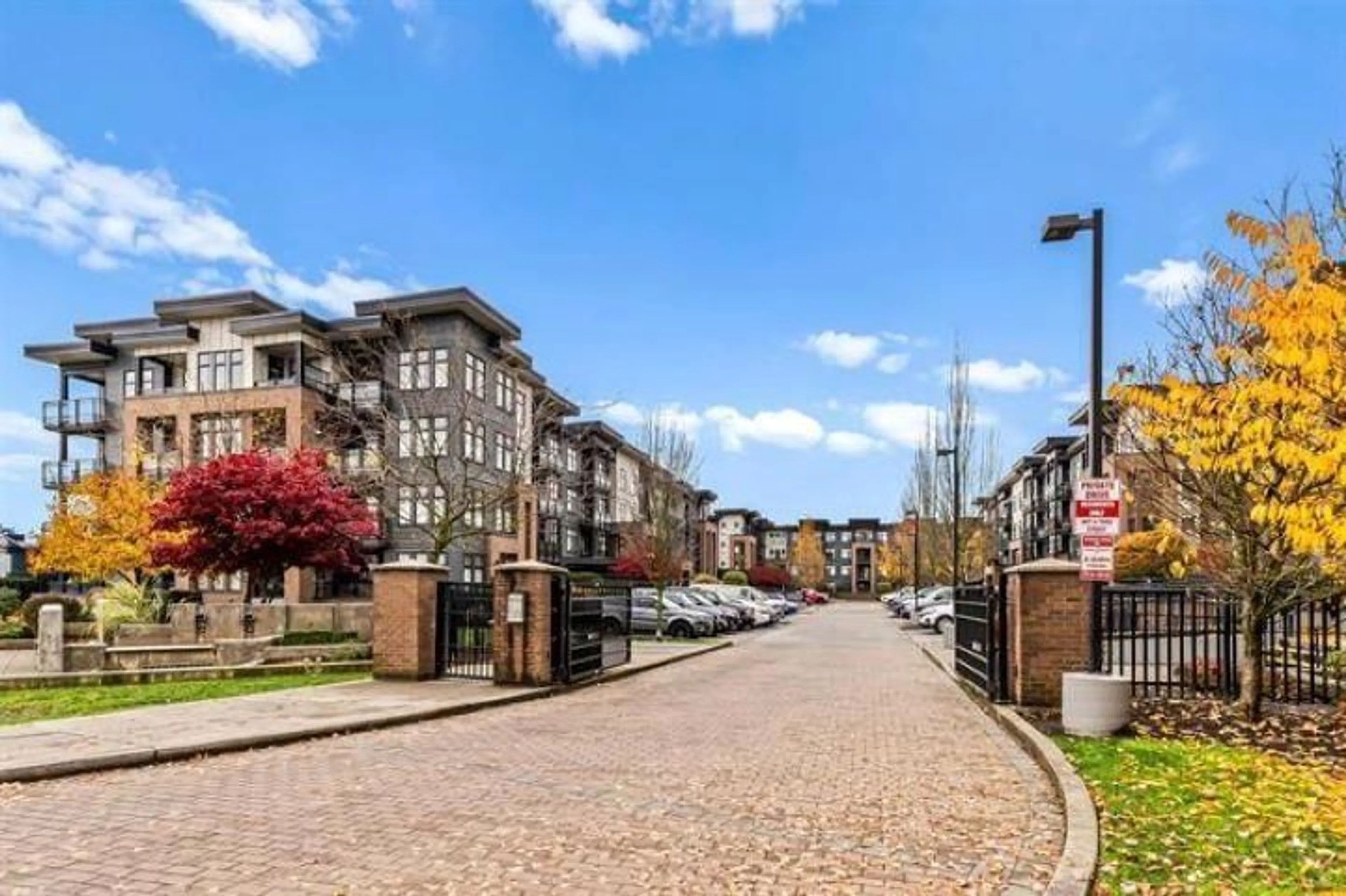 A pic from exterior of the house or condo, the street view for 102 20078 FRASER HIGHWAY, Langley British Columbia V3A0J2