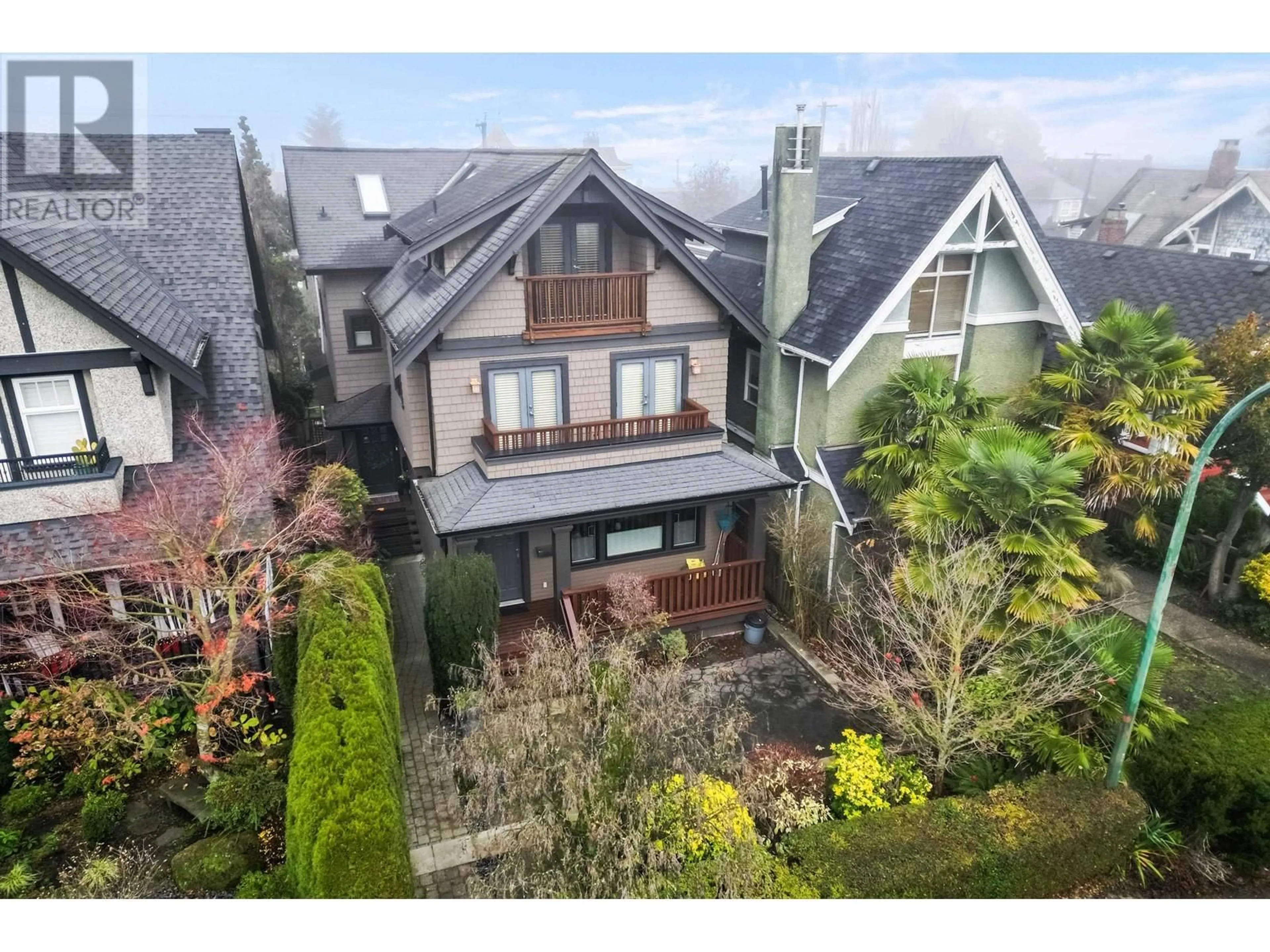 Frontside or backside of a home, cottage for 3171 W 2ND AVENUE, Vancouver British Columbia V6K1K7