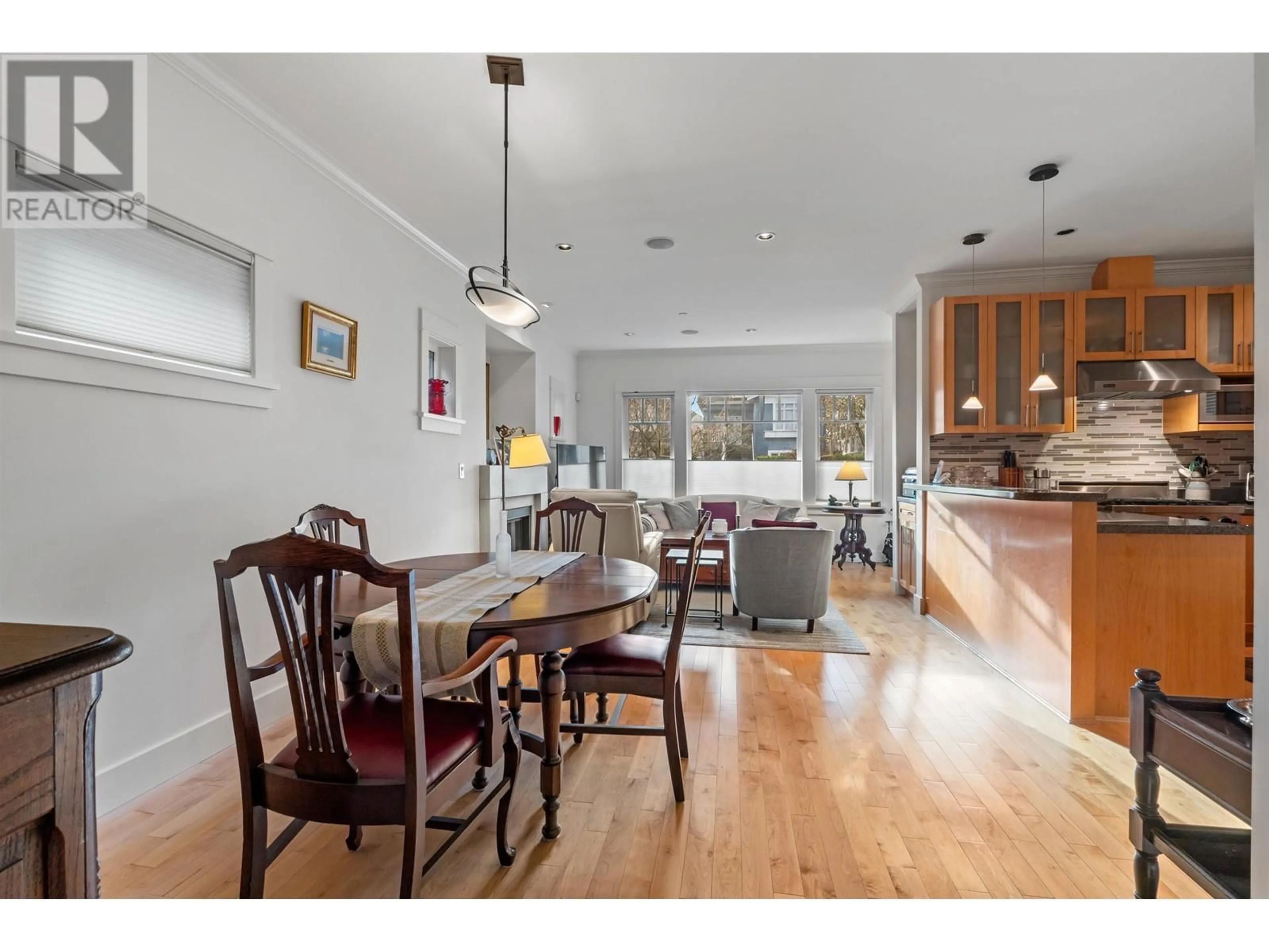 Dining room, wood floors, cottage for 3171 W 2ND AVENUE, Vancouver British Columbia V6K1K7