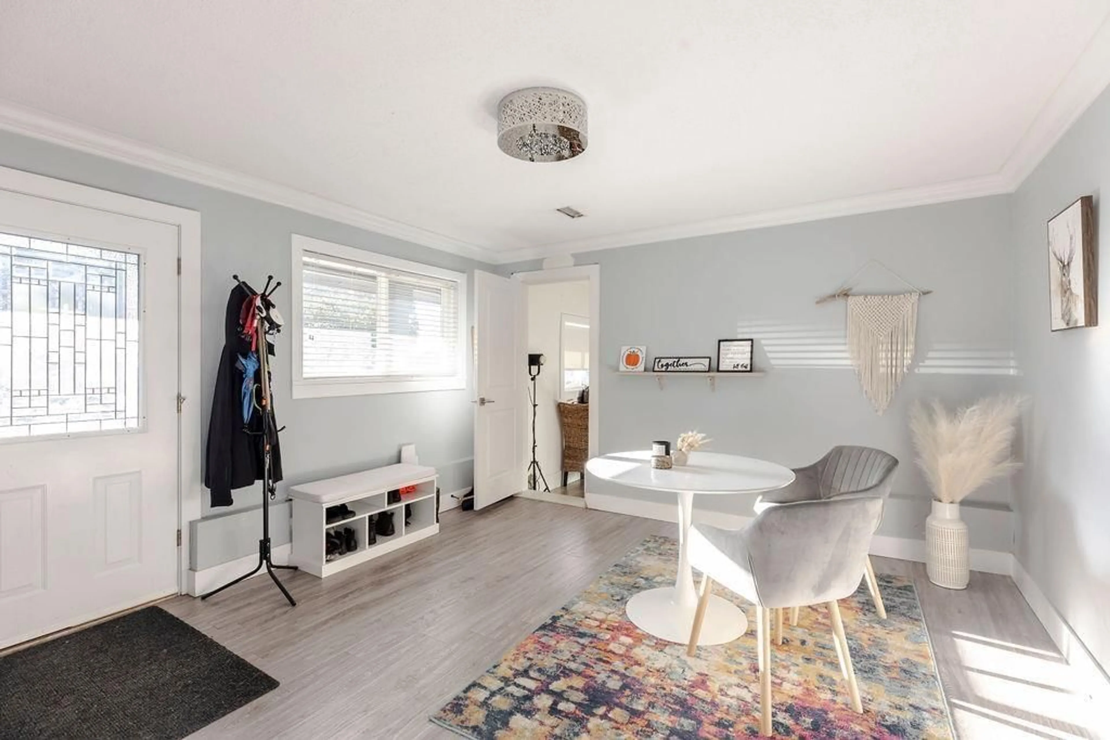 Living room with furniture, unknown for 15135 86 AVENUE, Surrey British Columbia V3S4T8