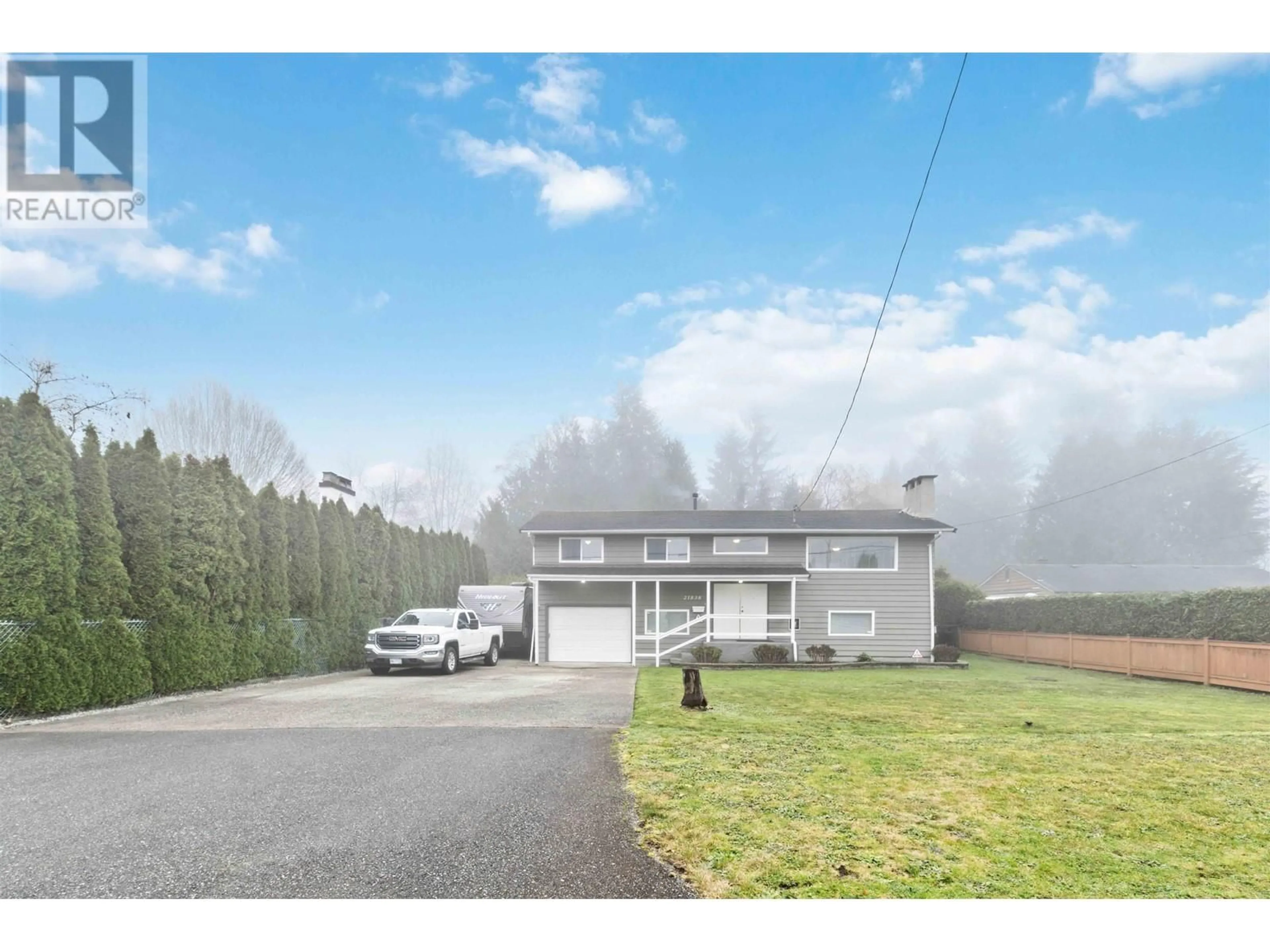 Frontside or backside of a home, the street view for 21838 MOUNTAINVIEW CRESCENT, Maple Ridge British Columbia V2X3V3