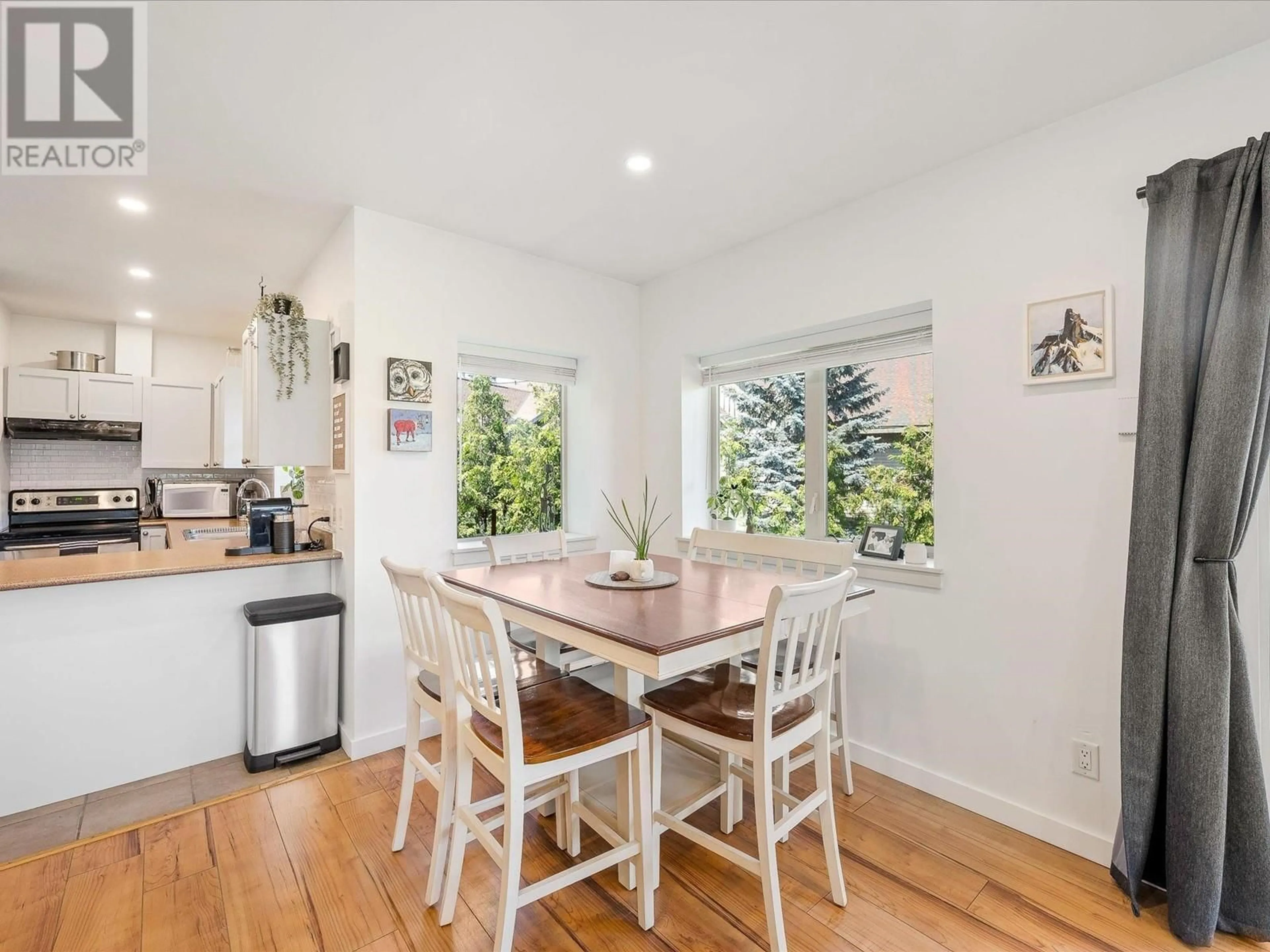 Dining room, wood floors, cottage for 207 1411 PORTAGE ROAD, Pemberton British Columbia V0N2L1