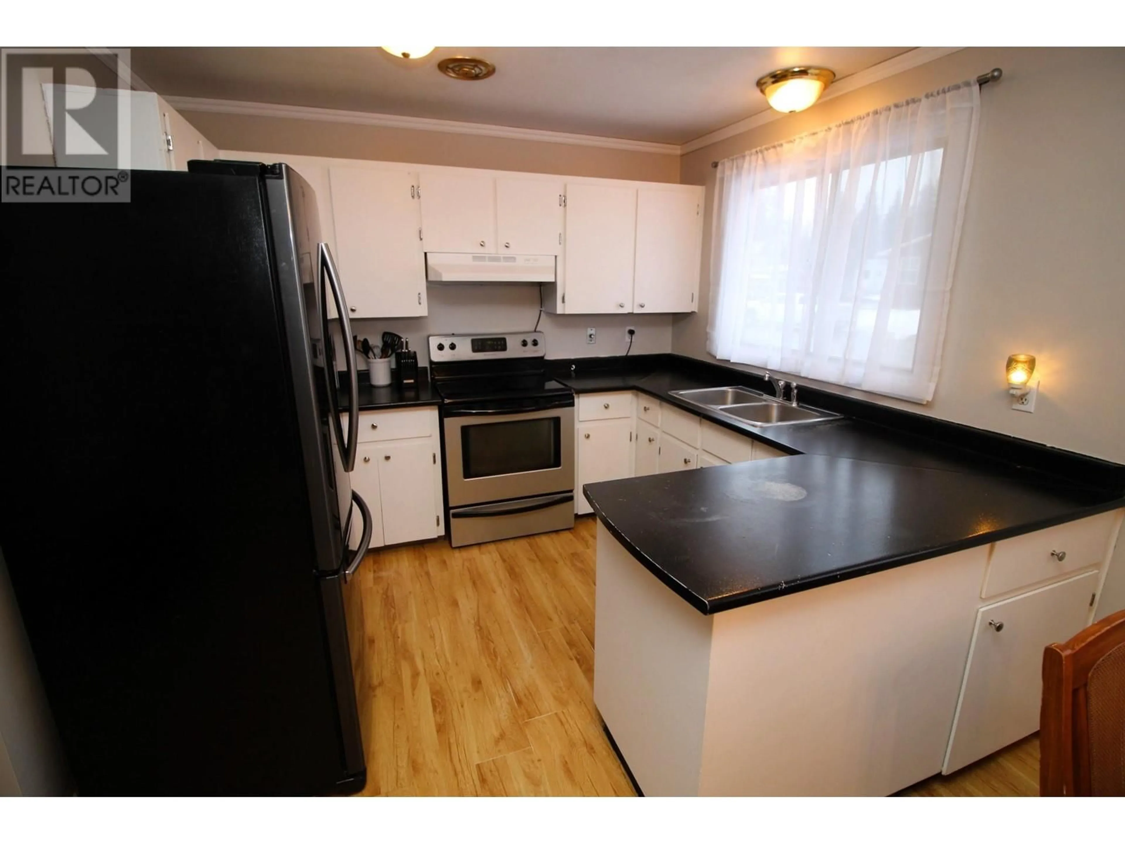 Standard kitchen, wood floors, cottage for 3363 GILLESPIE ROAD, Houston British Columbia V0J1Z0