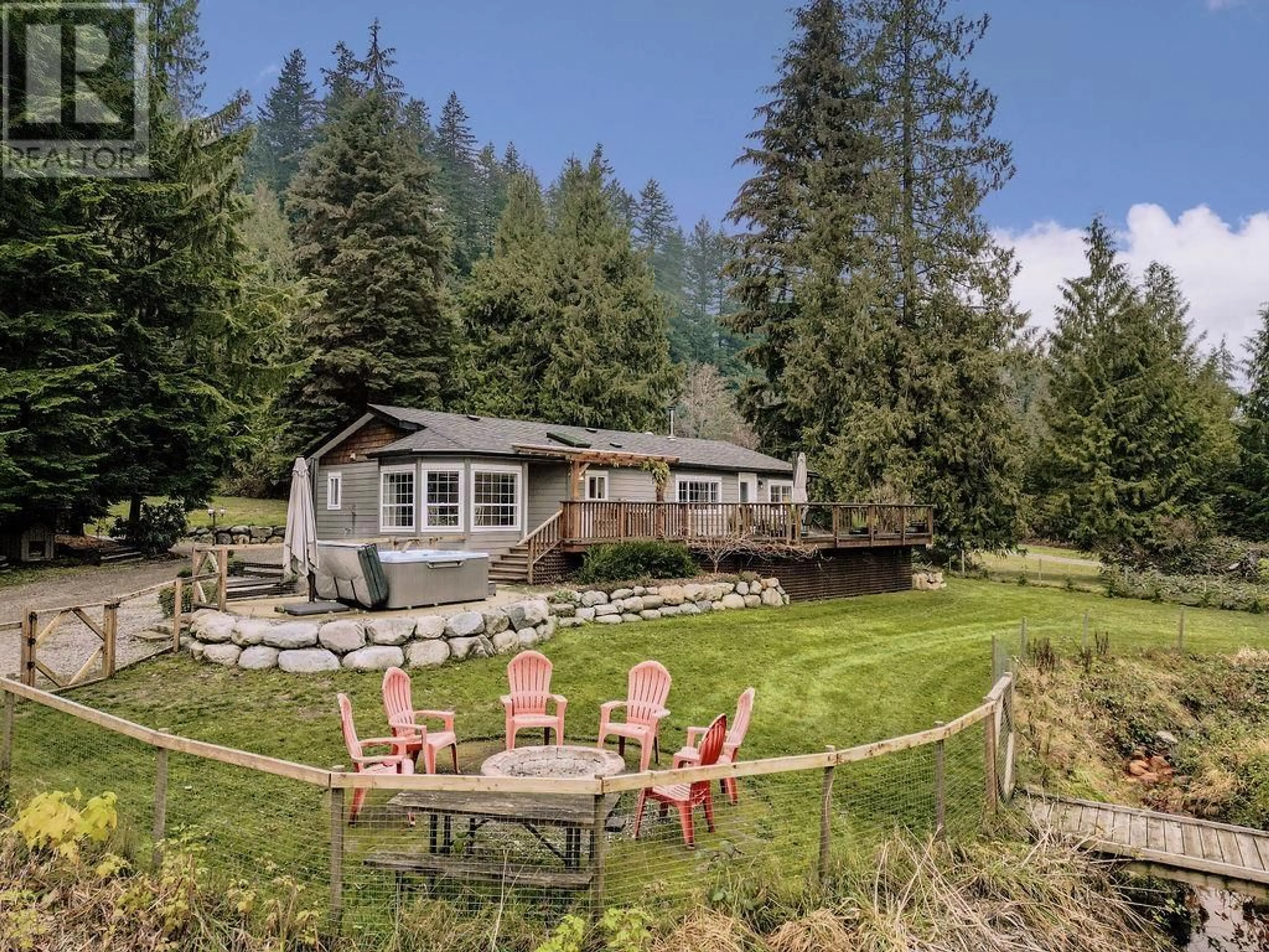 Patio, cottage for 1223 BOYLE ROAD, Gibsons British Columbia V0N1V1