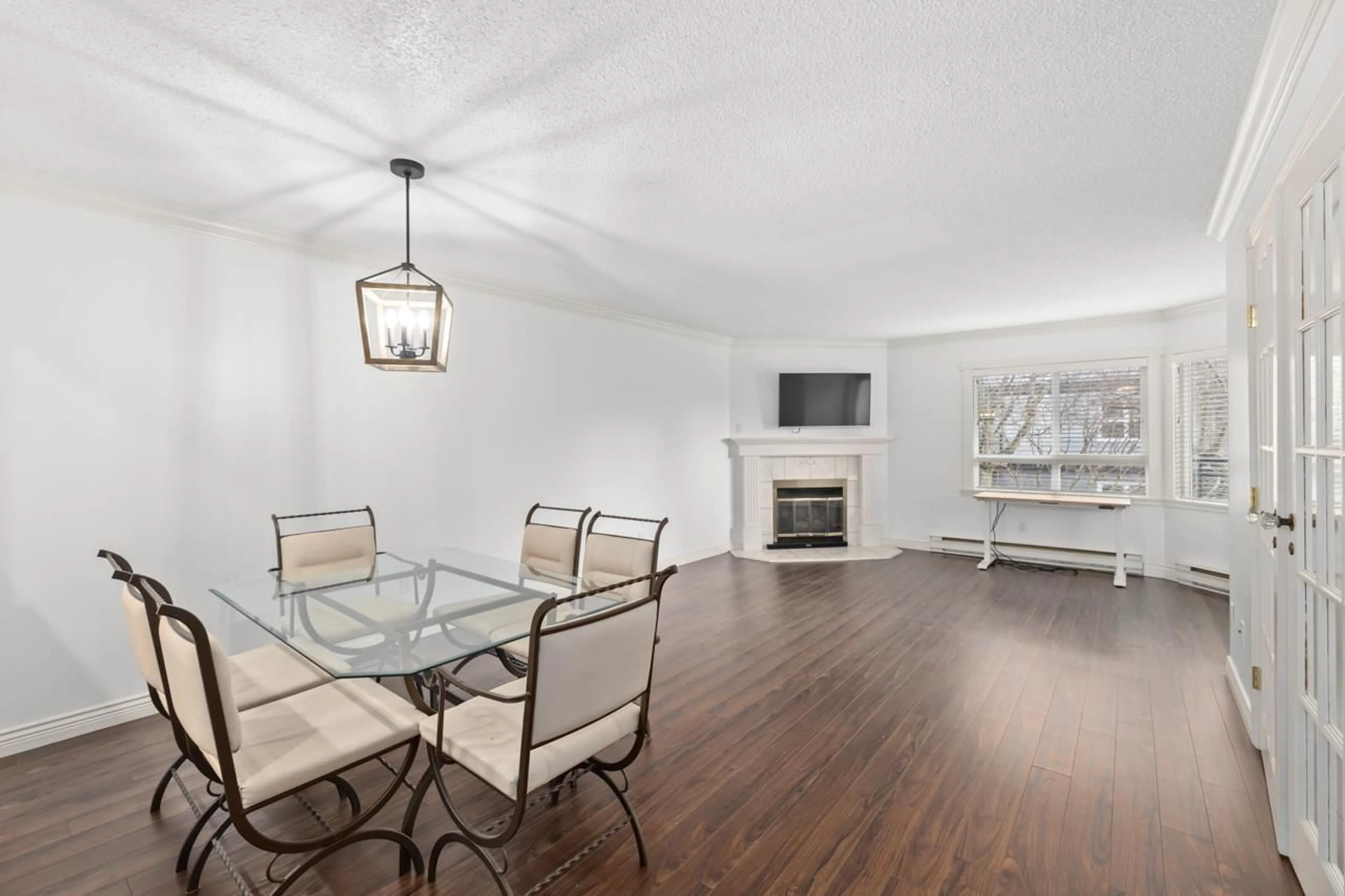 Dining room, wood/laminate floor for 307 1280 FIR STREET, White Rock British Columbia V4B4B1