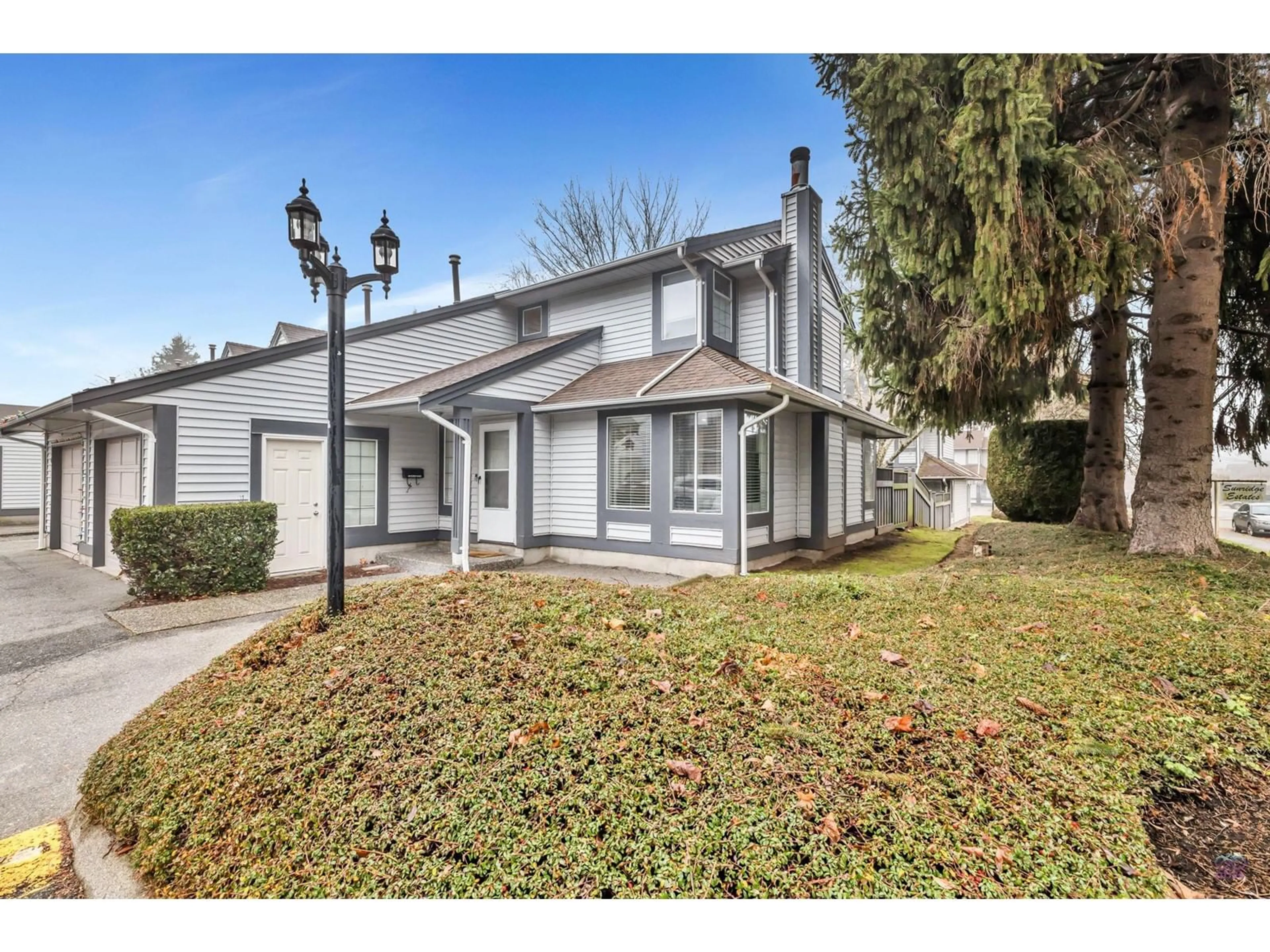 Home with vinyl exterior material, street for 11958 90, Delta British Columbia V4C3H6