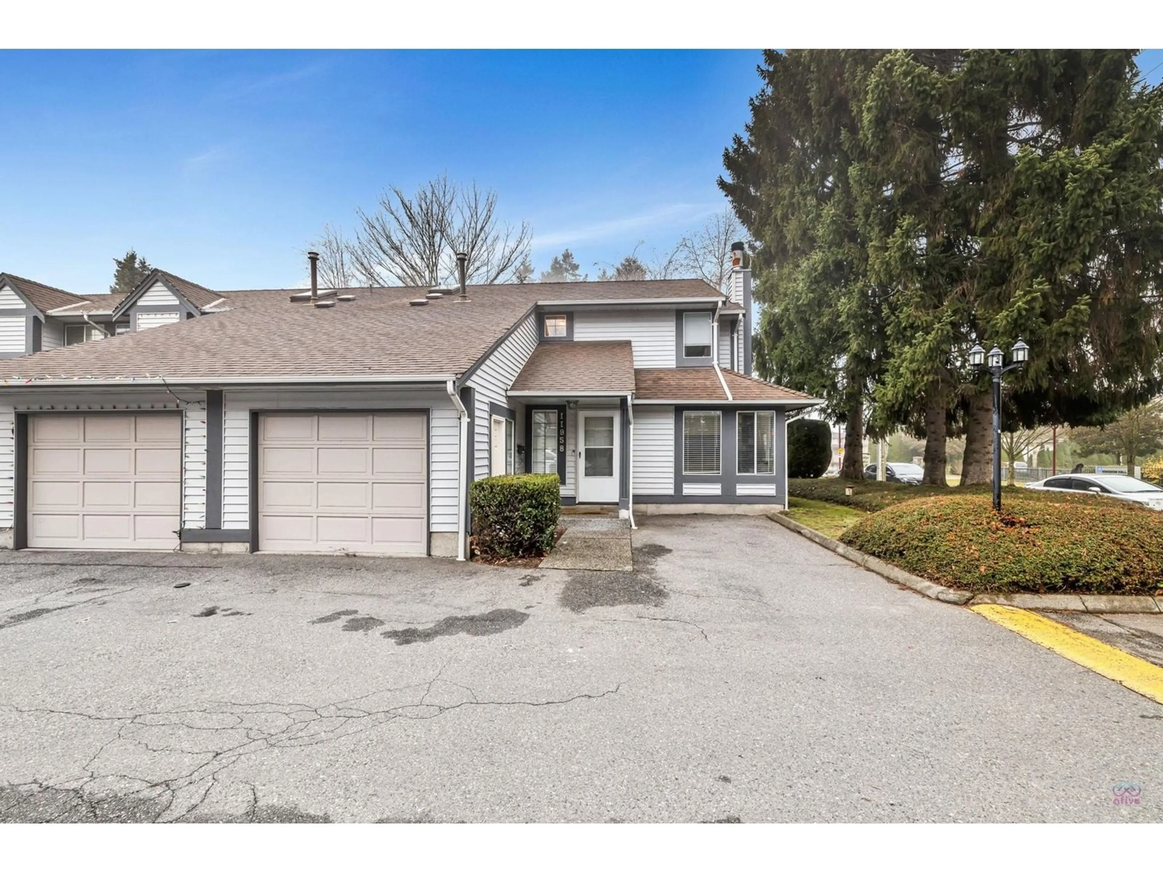 A pic from outside/outdoor area/front of a property/back of a property/a pic from drone, street for 11958 90, Delta British Columbia V4C3H6