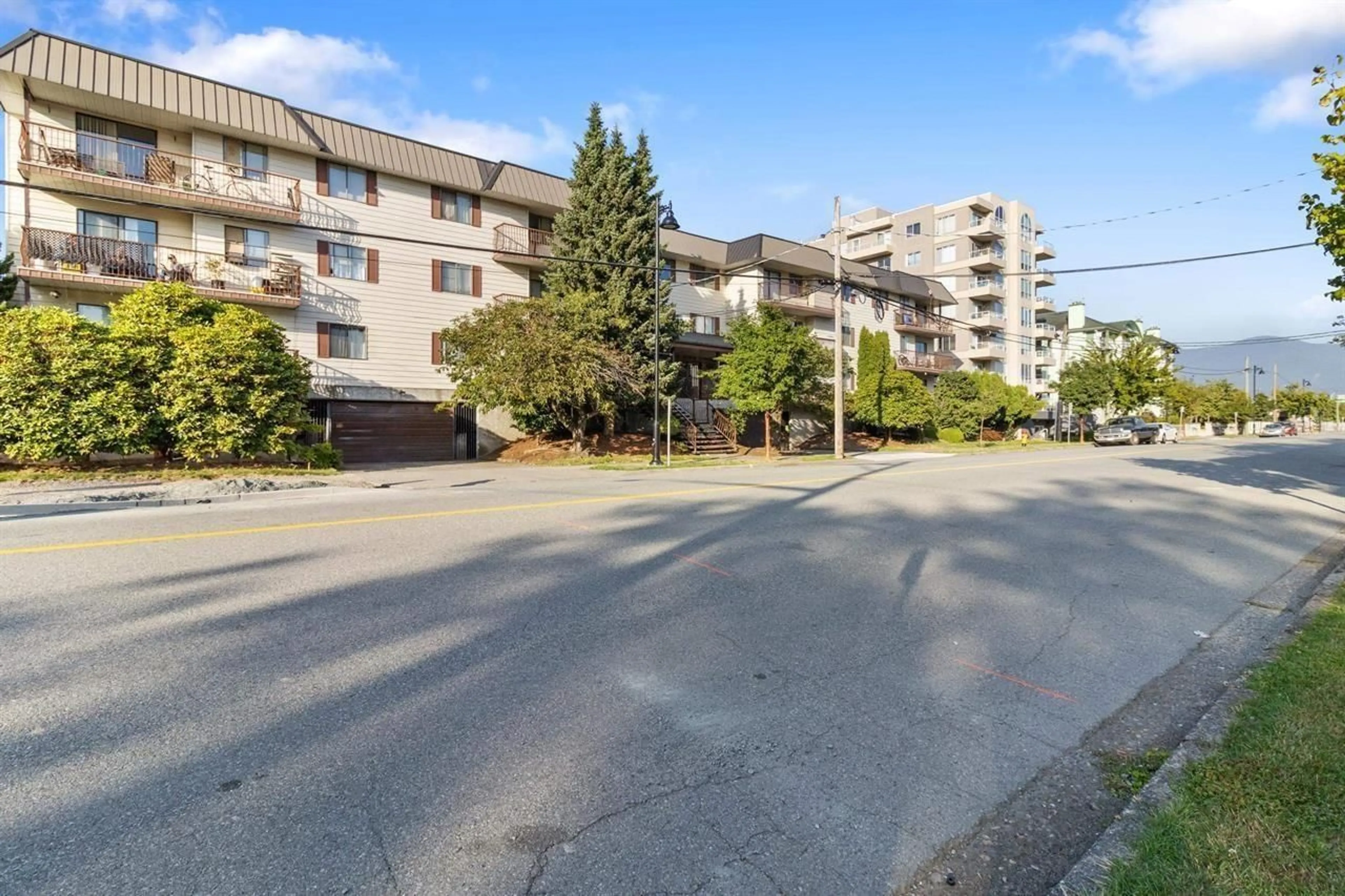 A pic from exterior of the house or condo, the street view for 201 45749 SPADINA AVENUE, Chilliwack British Columbia V2P1T5