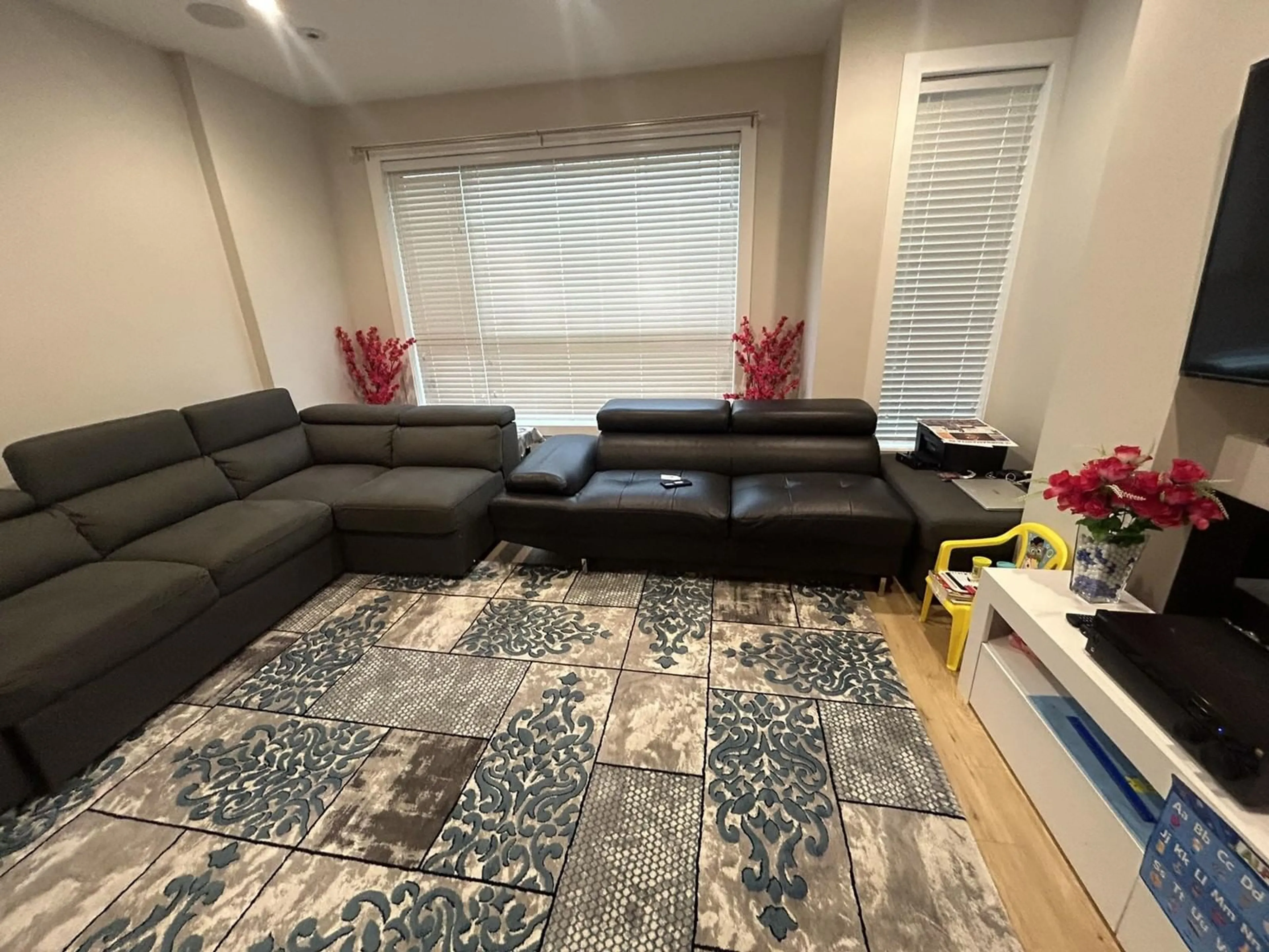 Living room with furniture, unknown for 31 16511 WATSON DRIVE, Surrey British Columbia V4N6T7