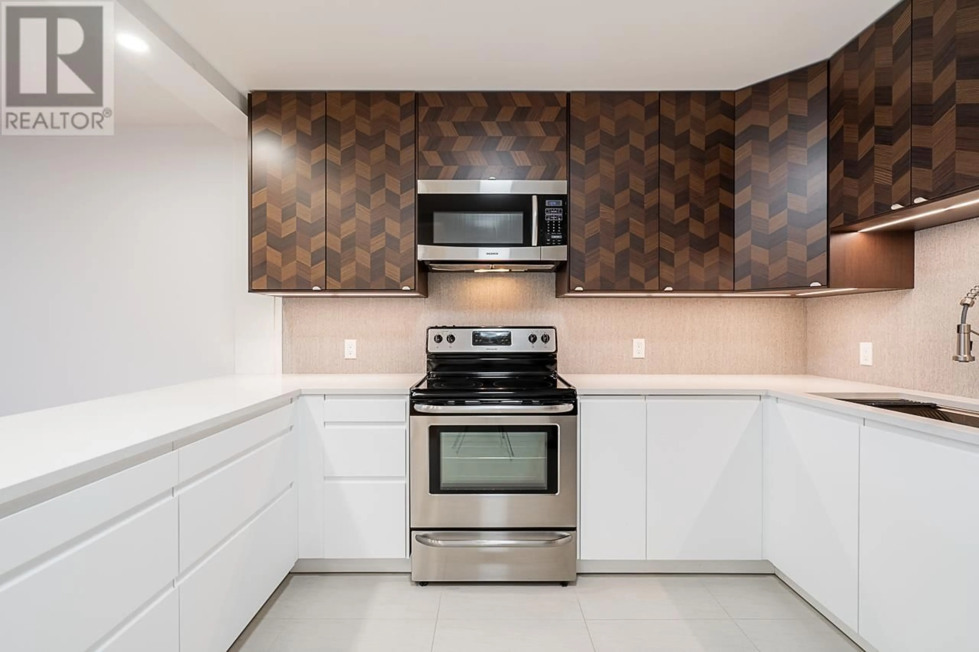 Standard kitchen for 514 518 MOBERLY ROAD, Vancouver British Columbia V5Z4G3