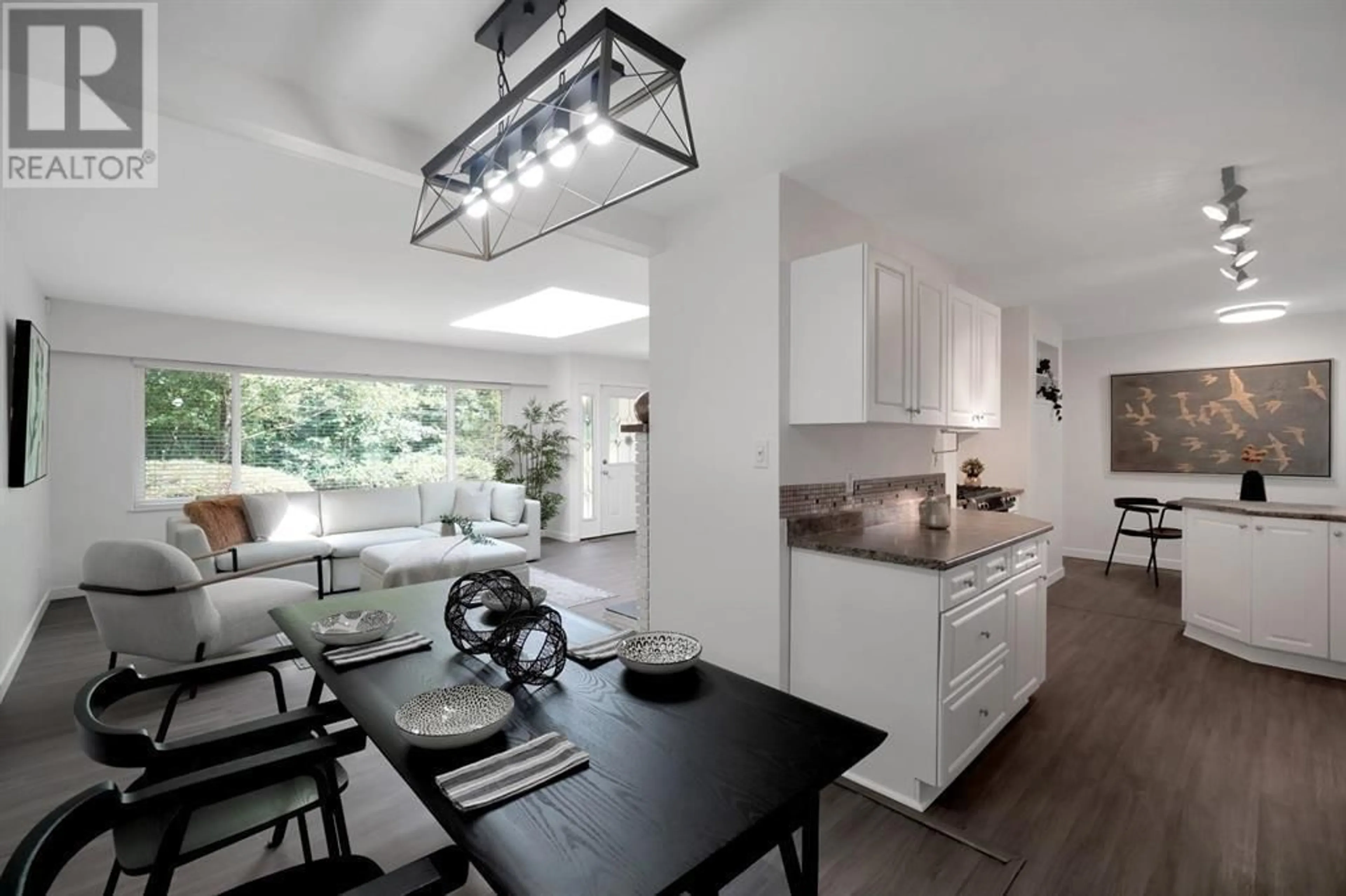 Open concept kitchen for 1831 ARBORLYNN DRIVE, North Vancouver British Columbia V7J2V7