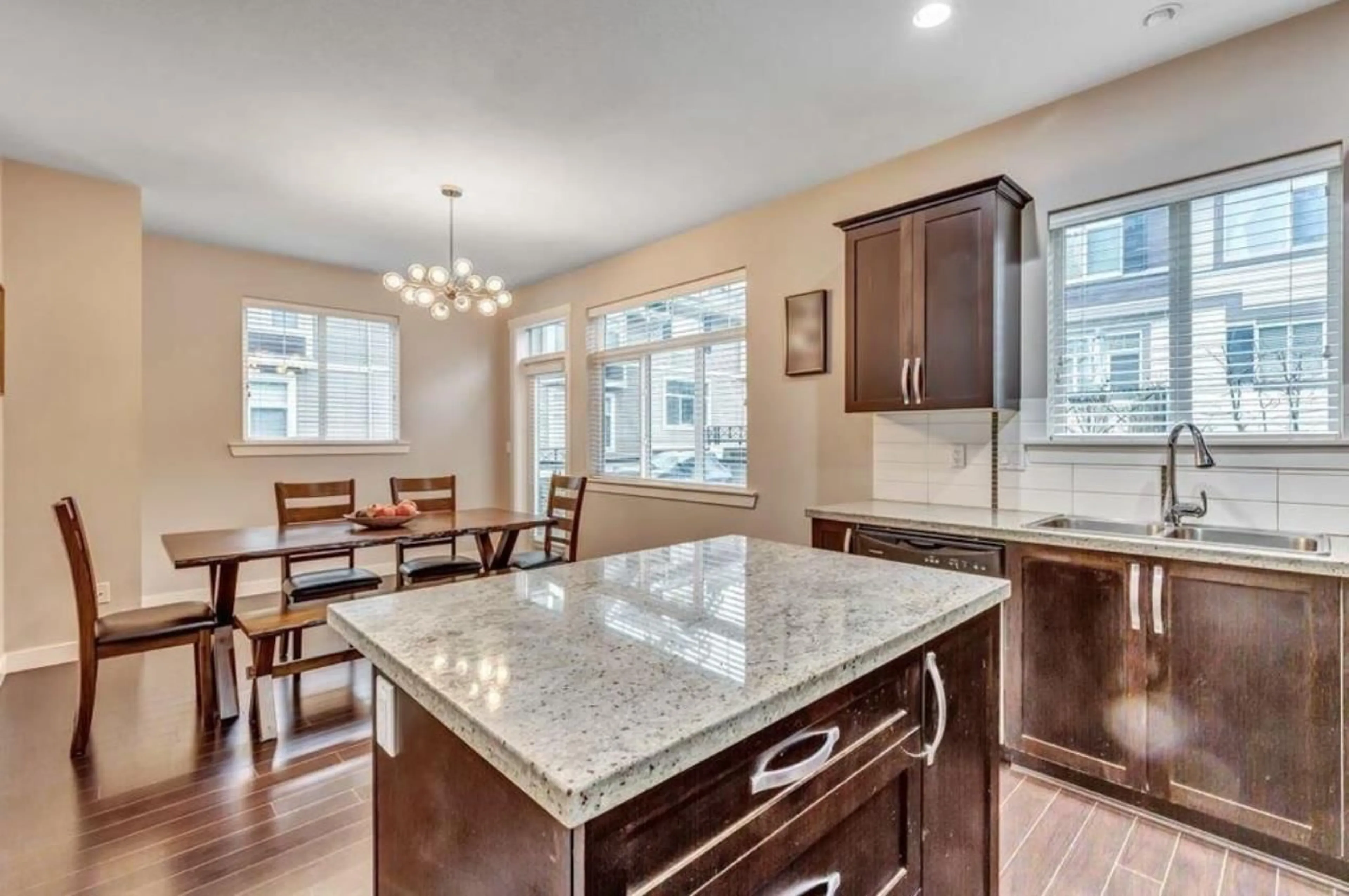 Open concept kitchen, ceramic/tile floor for 19 14377 60 AVENUE, Surrey British Columbia V3X0E2