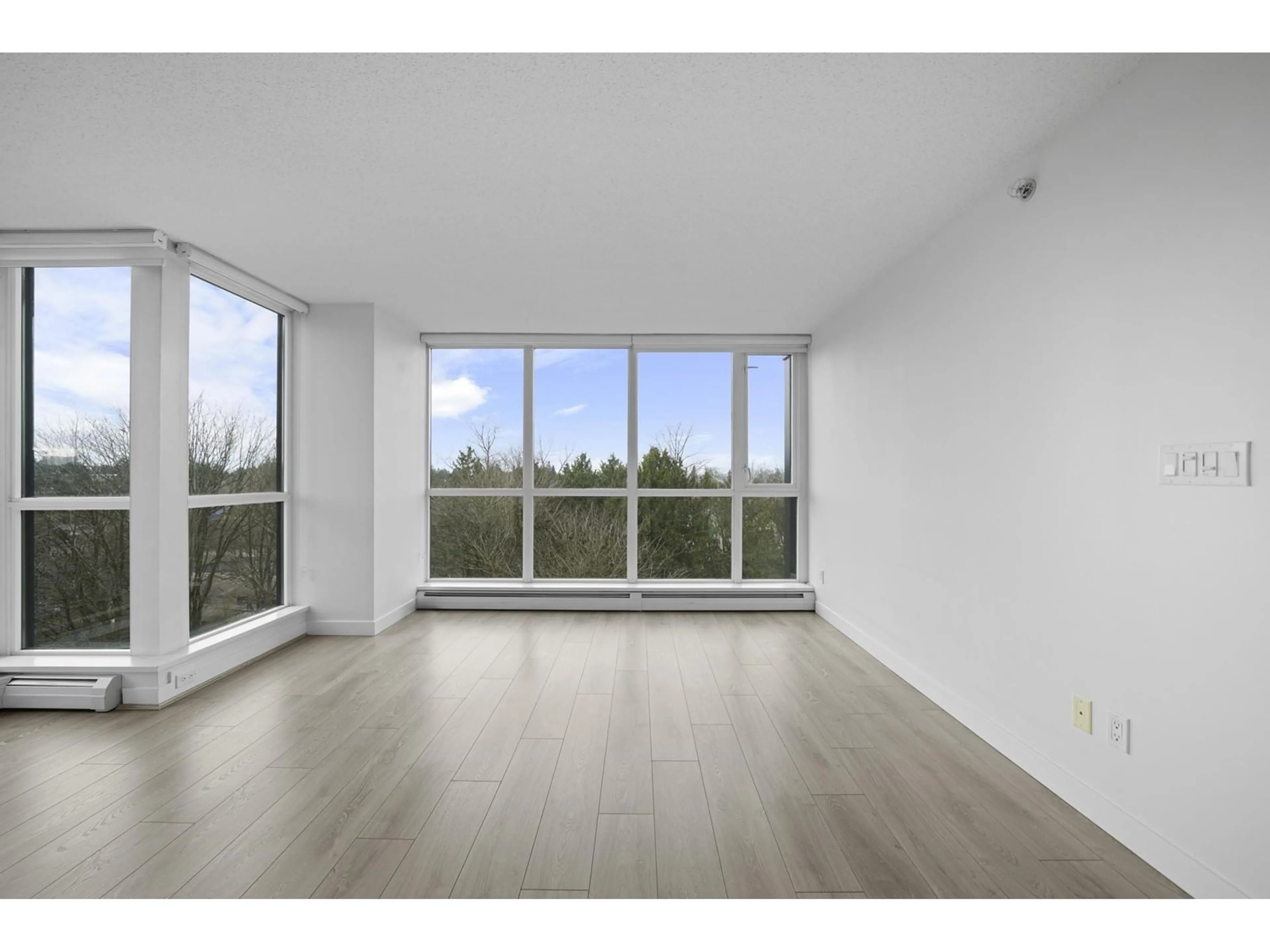 A pic of a room, not visible floor for 908 13380 108 AVENUE, Surrey British Columbia V3T0E7