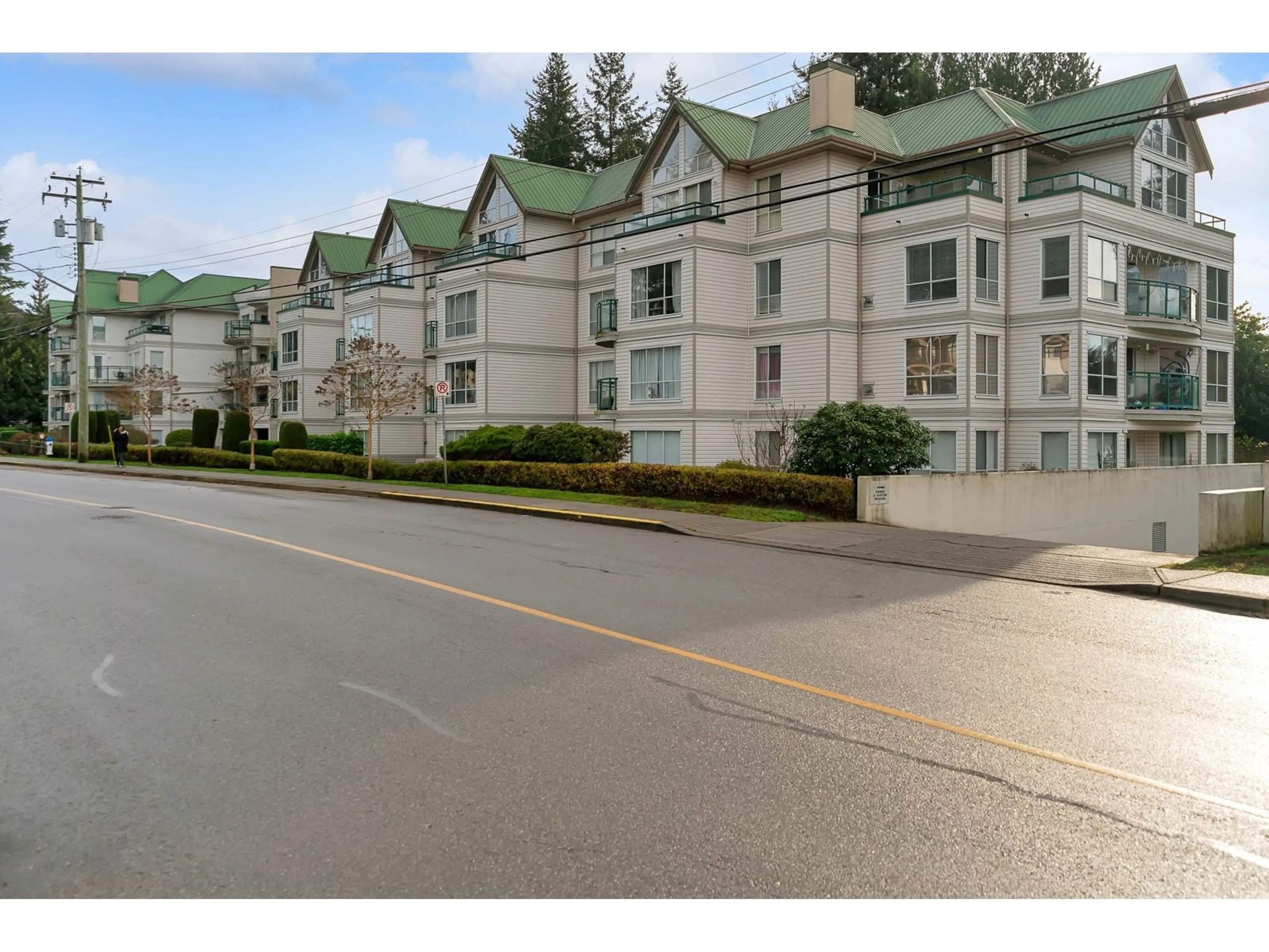 A pic from exterior of the house or condo, the street view for 211 33280 E BOURQUIN CRESCENT, Abbotsford British Columbia V2S7K2