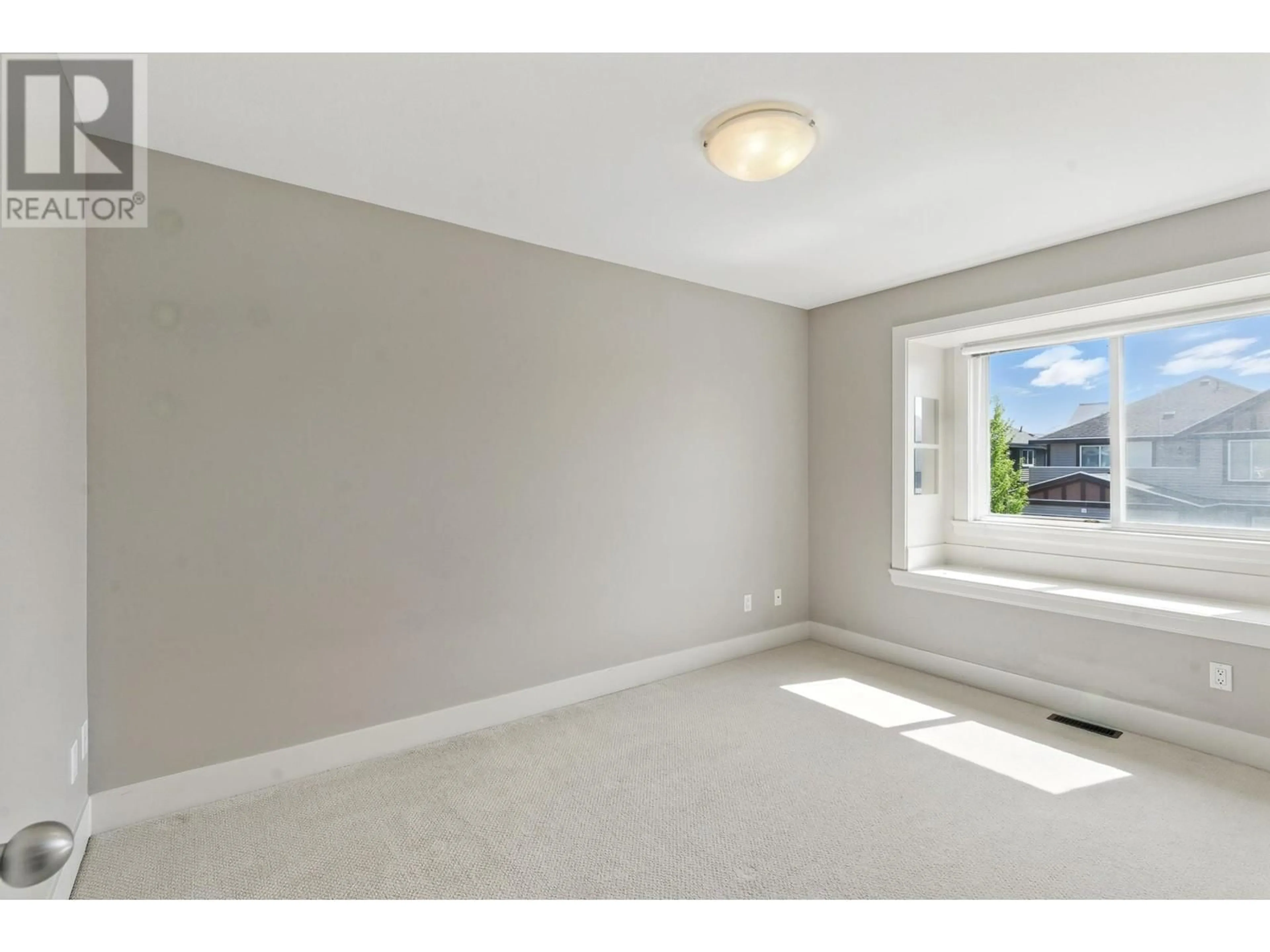 A pic of a room for 1250 YANGTZE PLACE, Port Coquitlam British Columbia V3B7X1