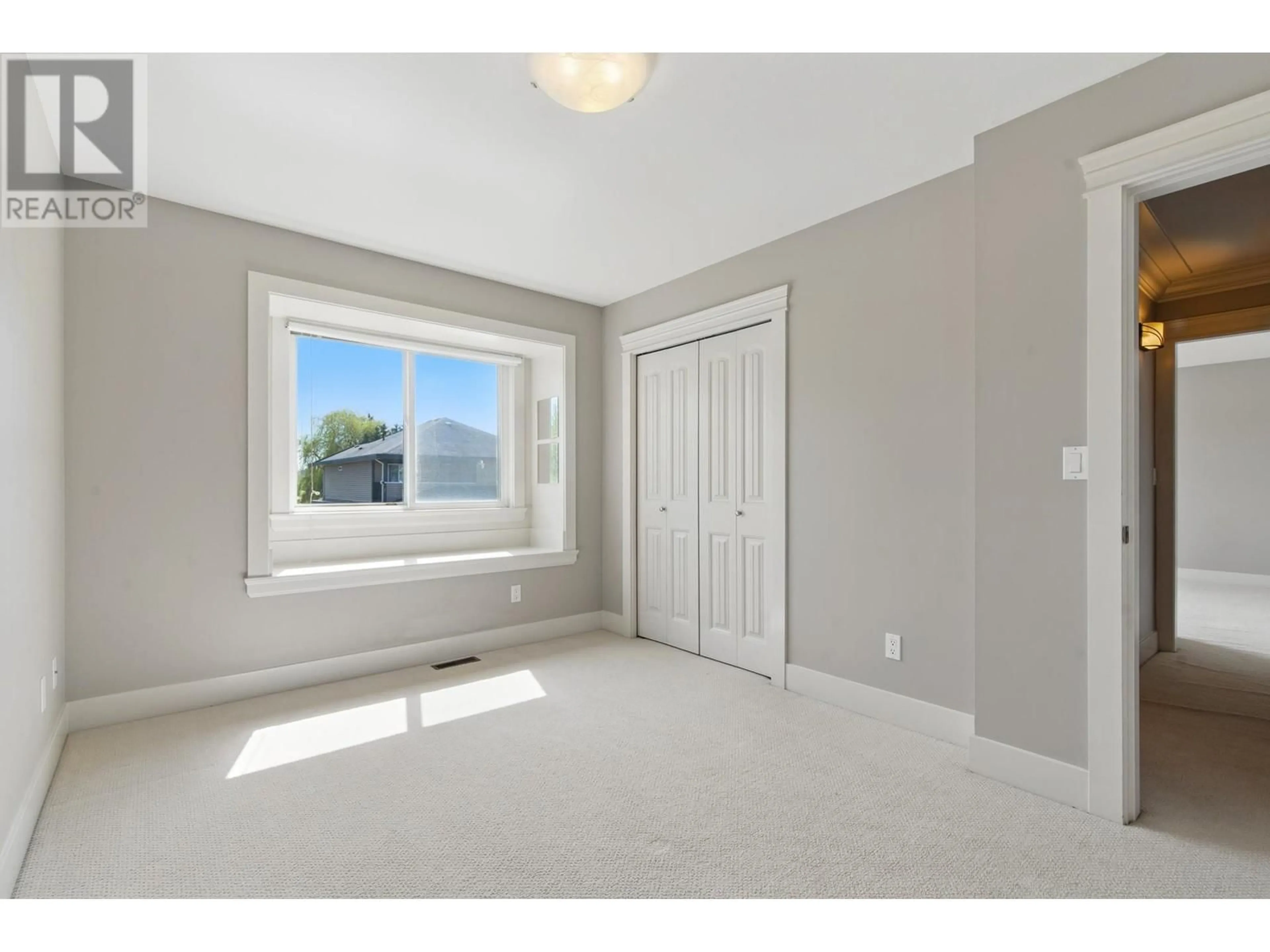 A pic of a room for 1250 YANGTZE PLACE, Port Coquitlam British Columbia V3B7X1