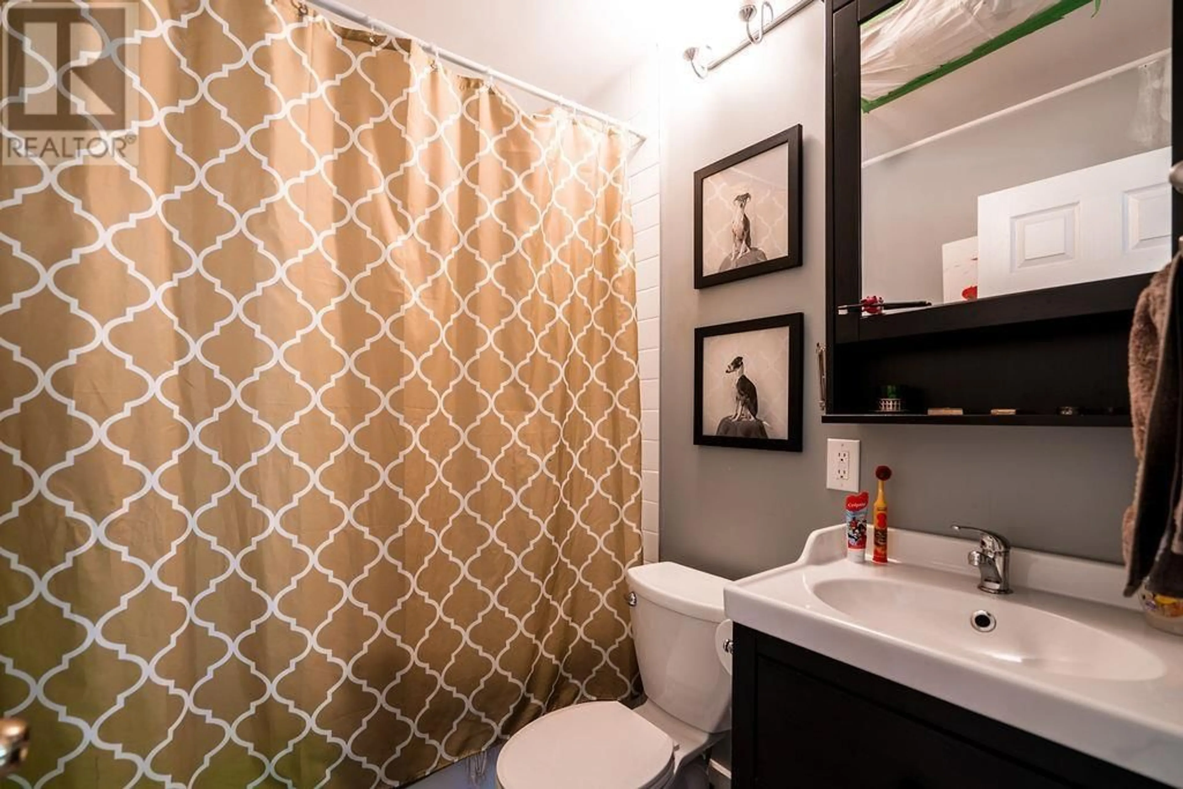 Bathroom for 751 CATALINA CRESCENT, Richmond British Columbia V7B1C9