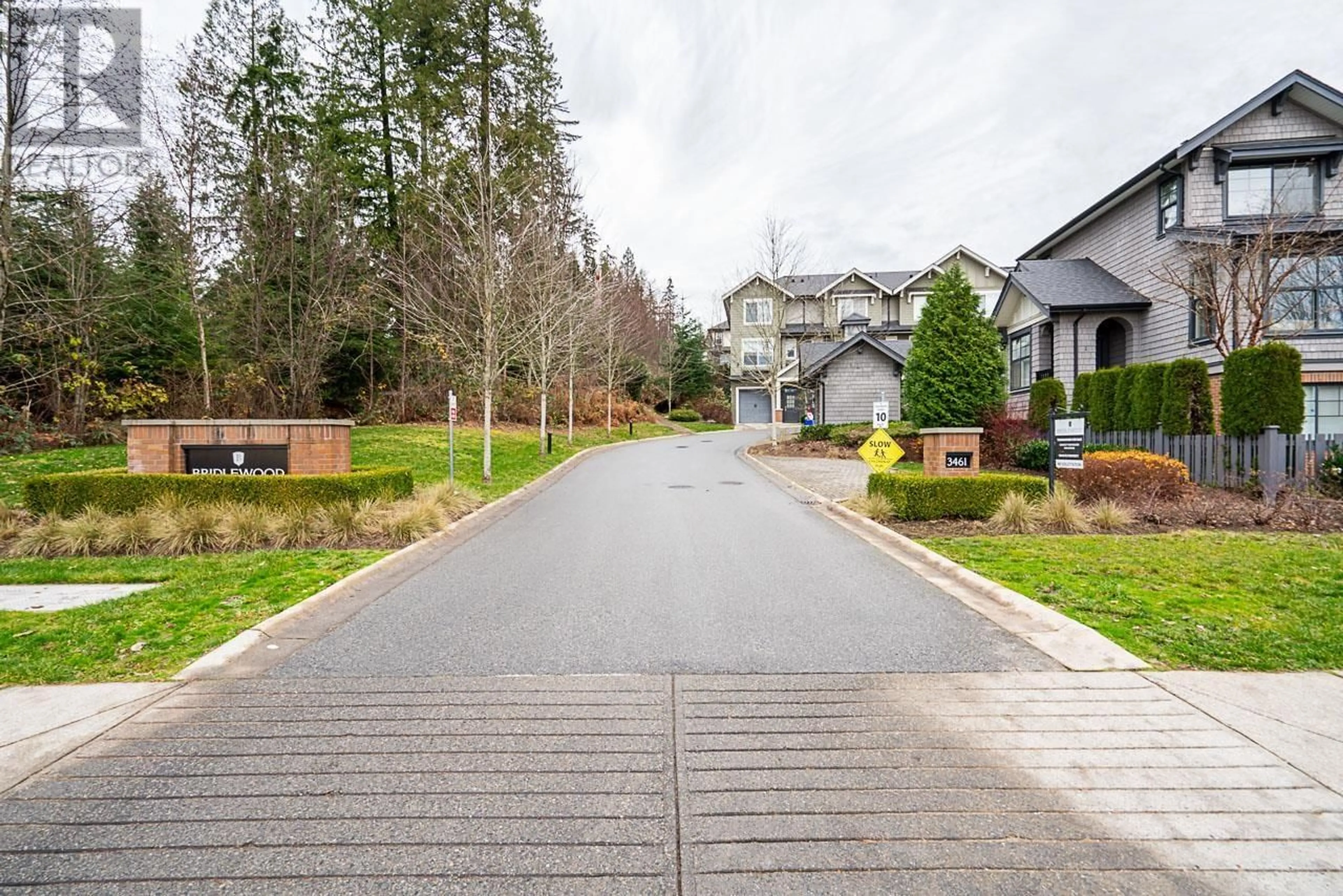 Patio, the street view for 37 3461 PRINCETON AVENUE, Coquitlam British Columbia V3E0M2