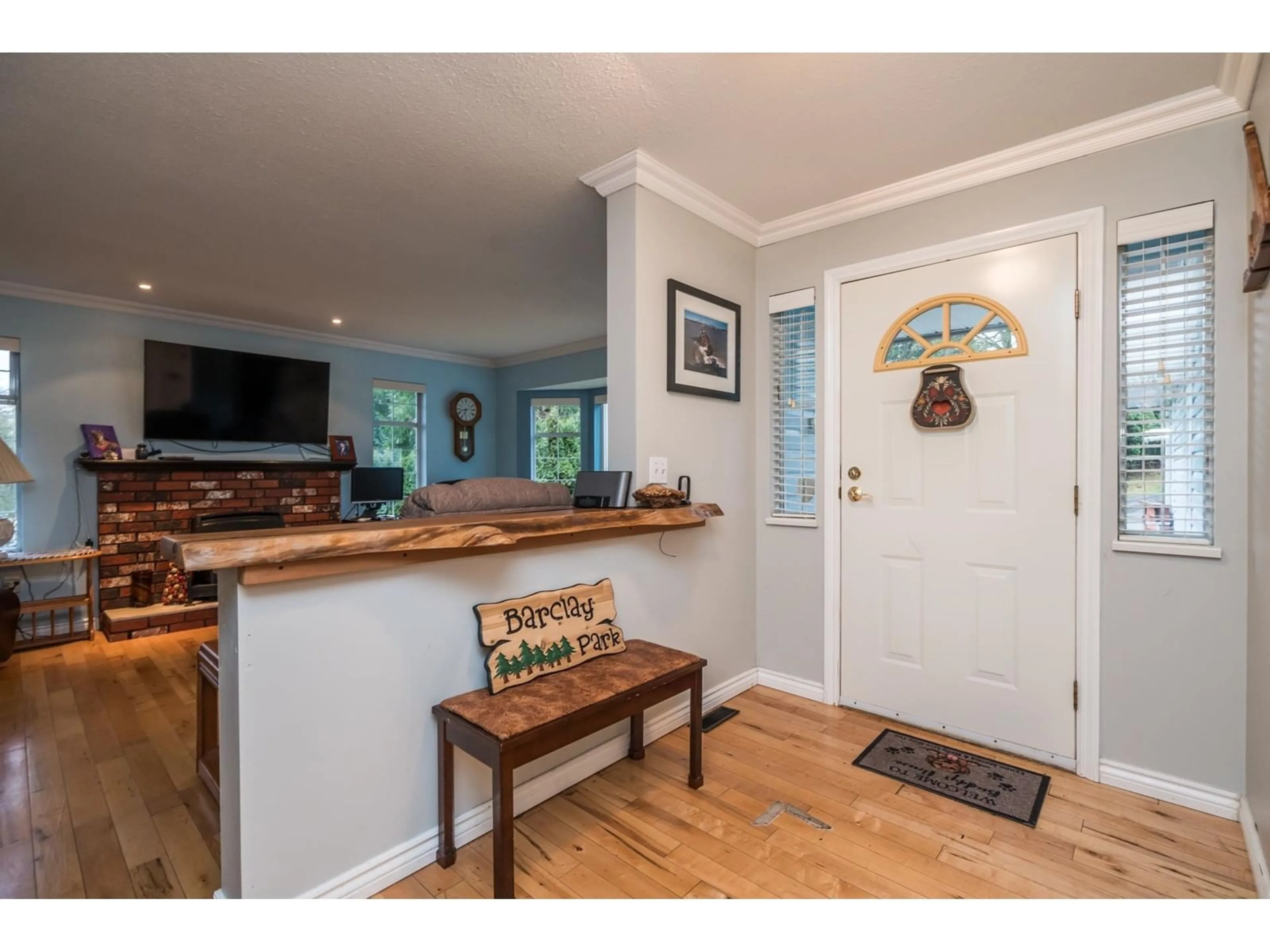 Indoor entryway, wood floors for 24195 60 AVENUE, Langley British Columbia V2Z2G5