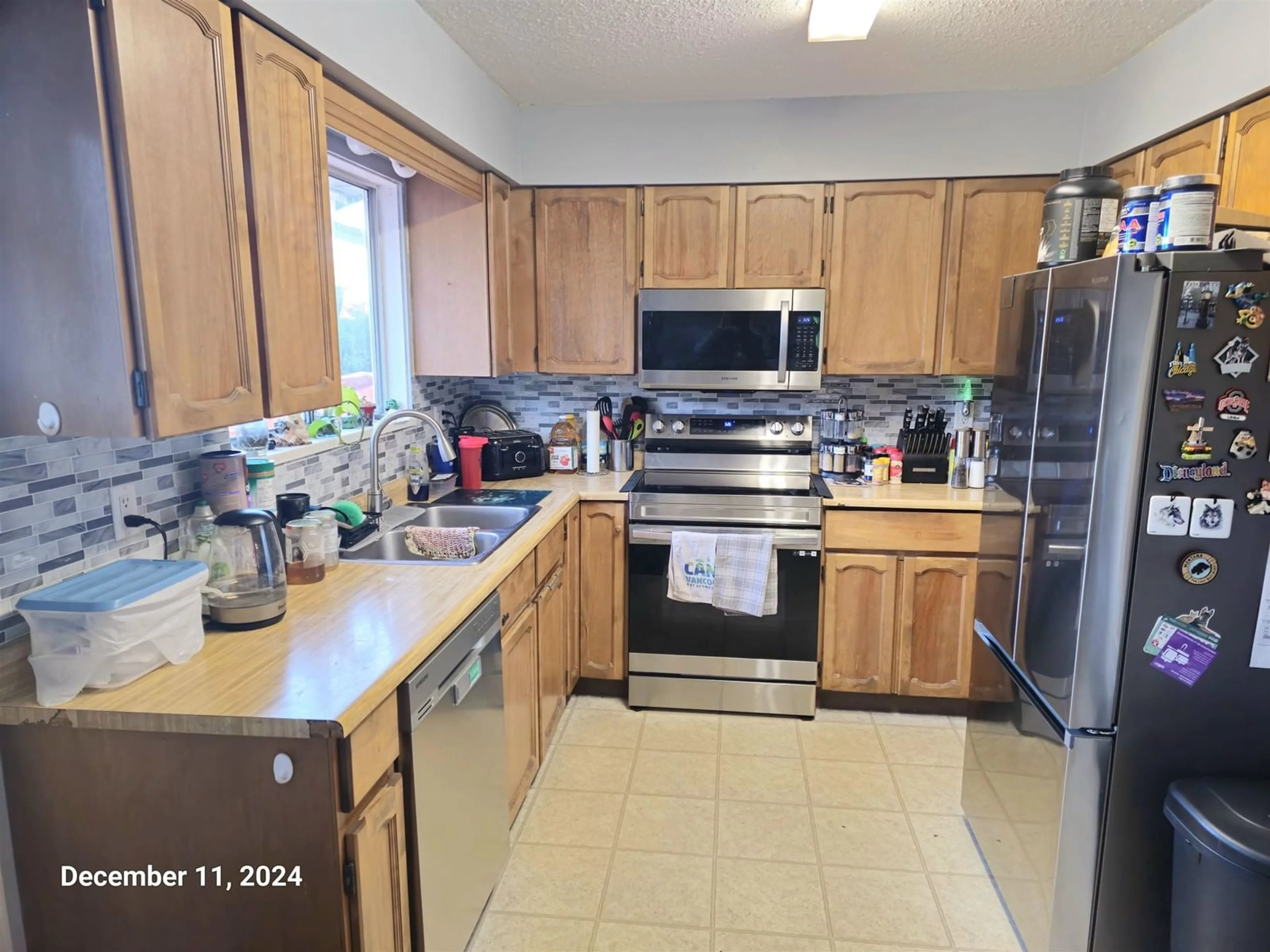 Standard kitchen, unknown for 32575 PEARDONVILLE ROAD, Abbotsford British Columbia V2T1N2