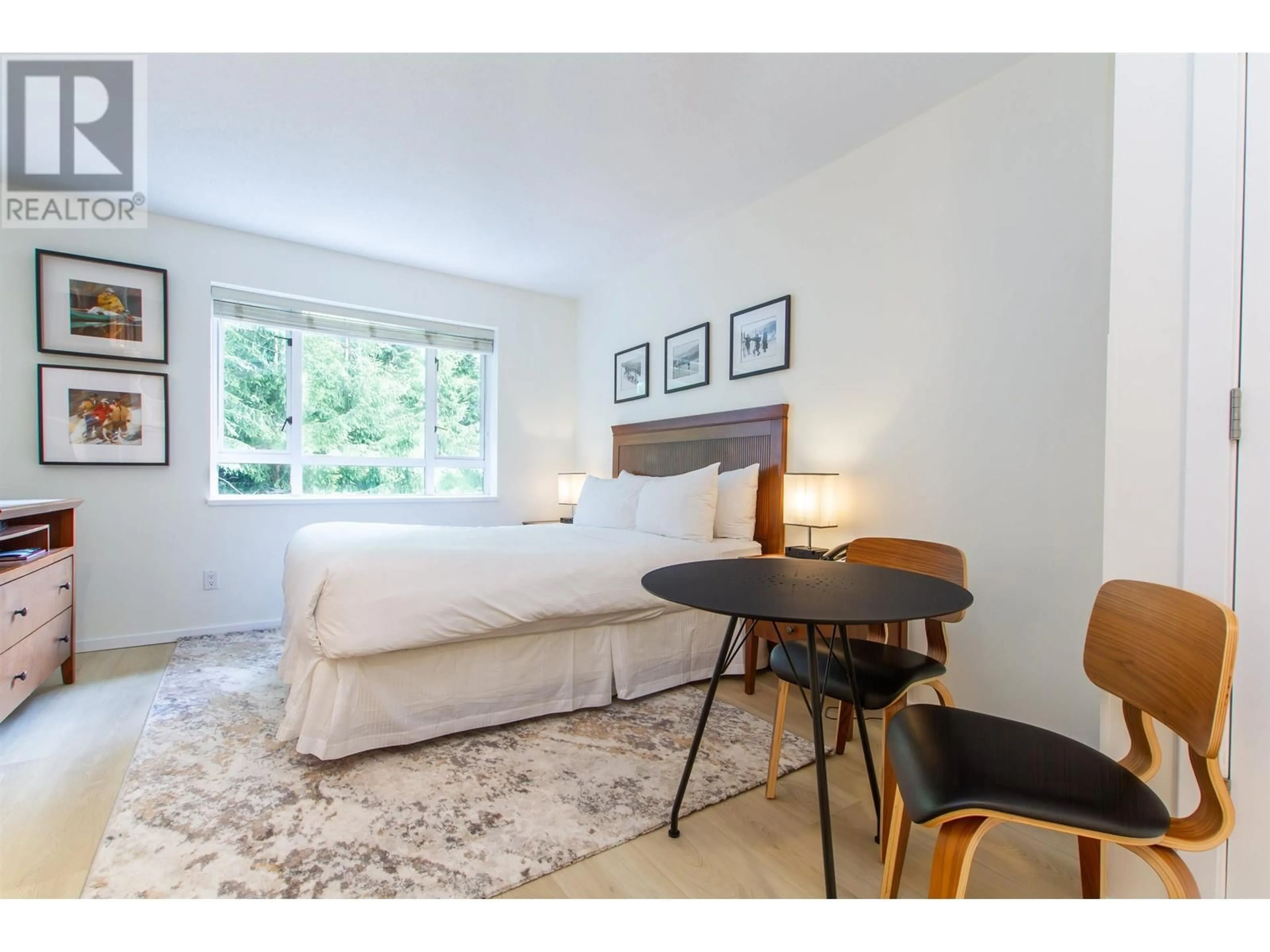 Bedroom with bed, unknown for 311 - 4315 NORTHLANDS BOULEVARD, Whistler British Columbia V8E1C1