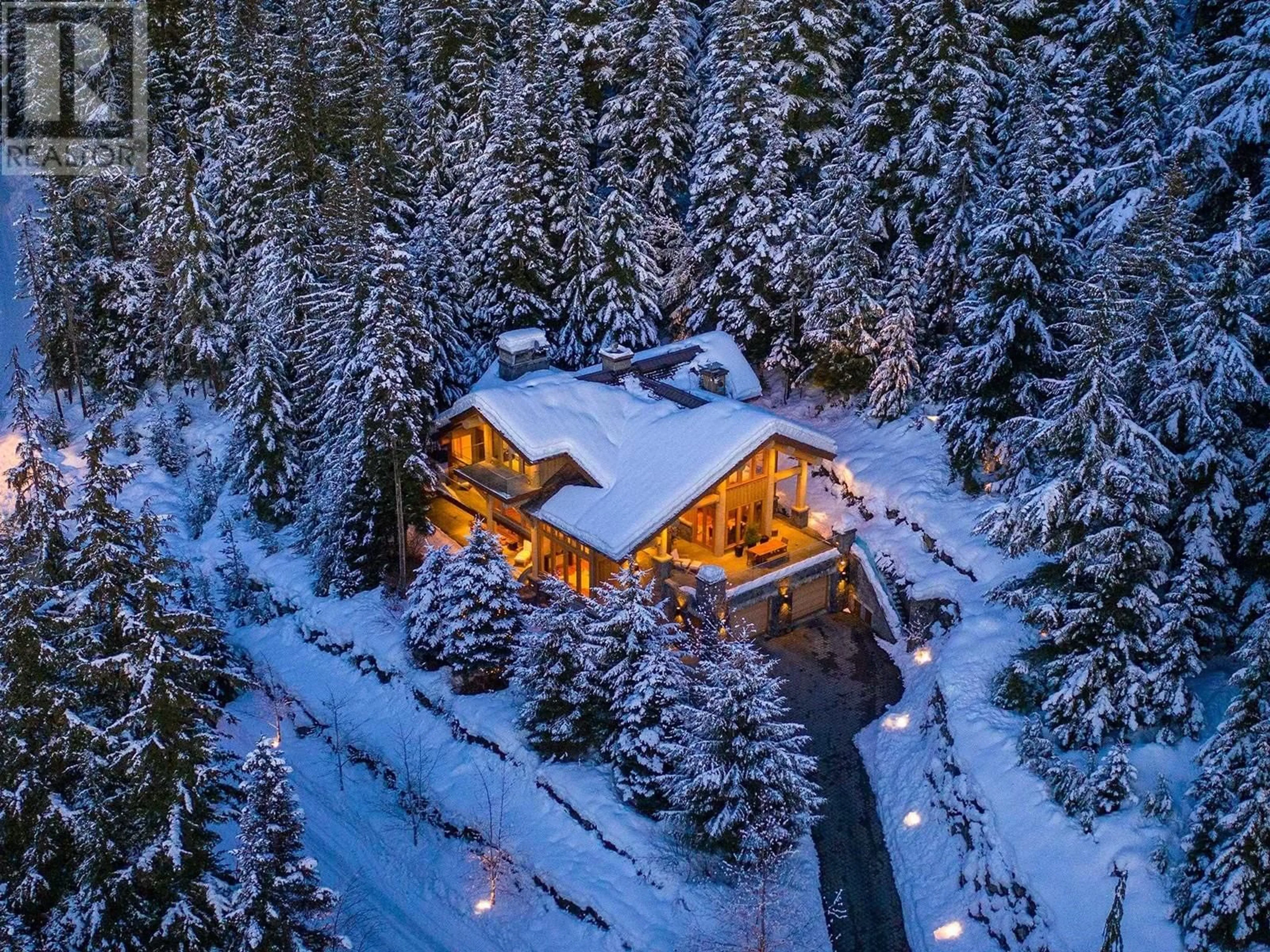 A pic from outside/outdoor area/front of a property/back of a property/a pic from drone, unknown for 4673 BLACKCOMB WAY, Whistler British Columbia V8E0Z3