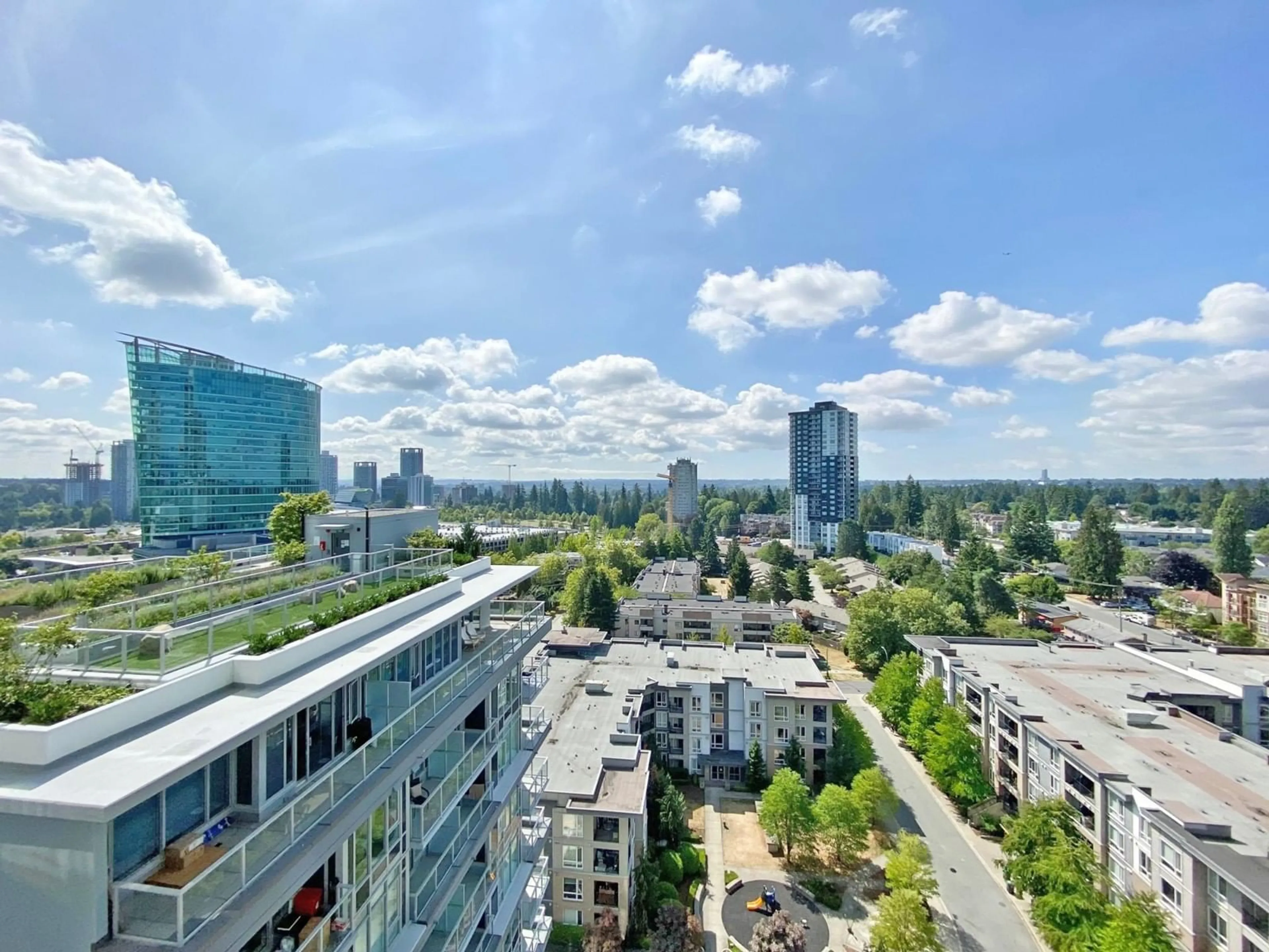 A pic from outside/outdoor area/front of a property/back of a property/a pic from drone, city buildings view from balcony for 1511 13350 CENTRAL AVENUE, Surrey British Columbia V3T0S1