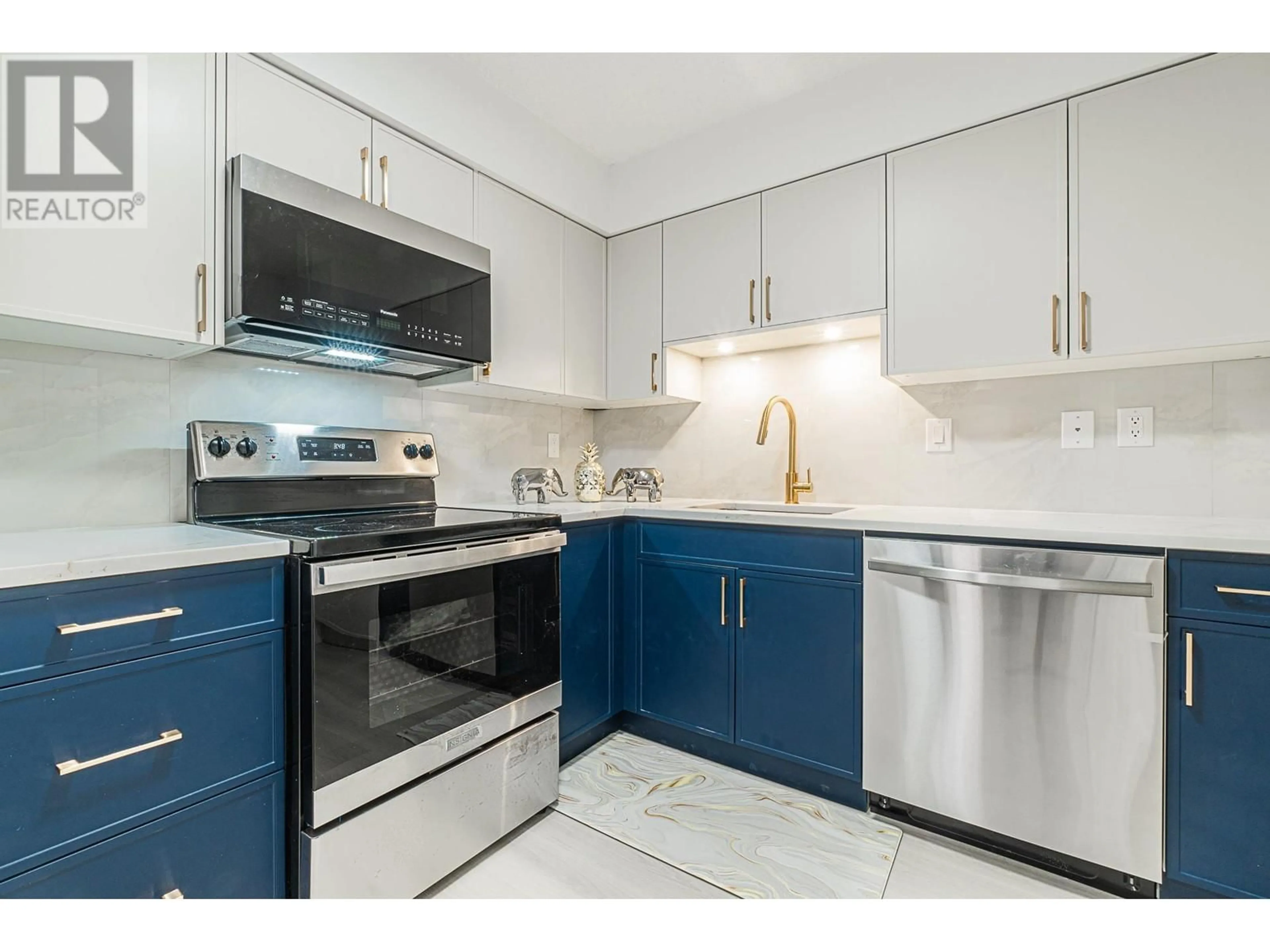 Standard kitchen, ceramic/tile floor for 301 9151 NO. 5 ROAD, Richmond British Columbia V7A4T9