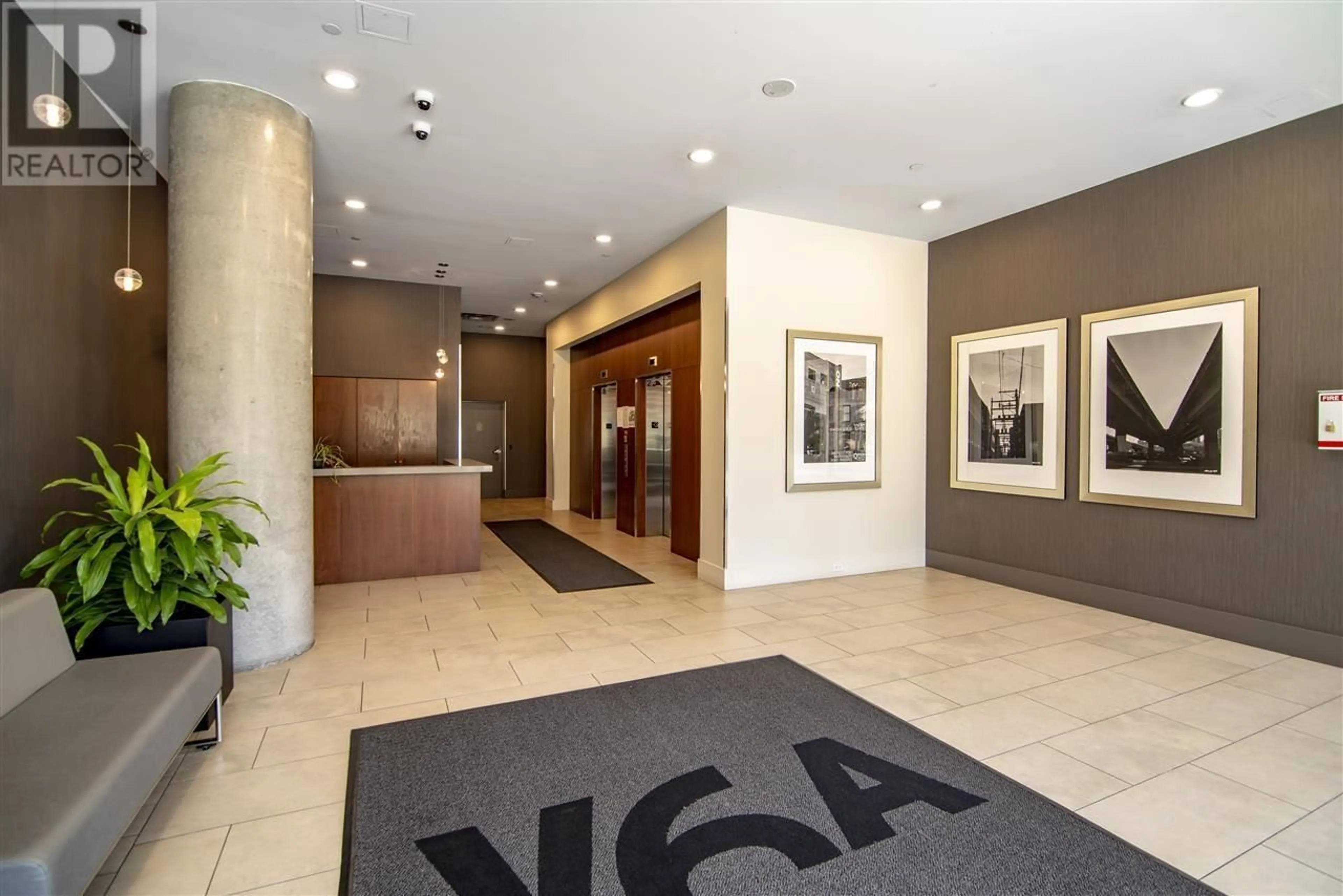 Lobby for 606 221 UNION STREET, Vancouver British Columbia V6A0B4