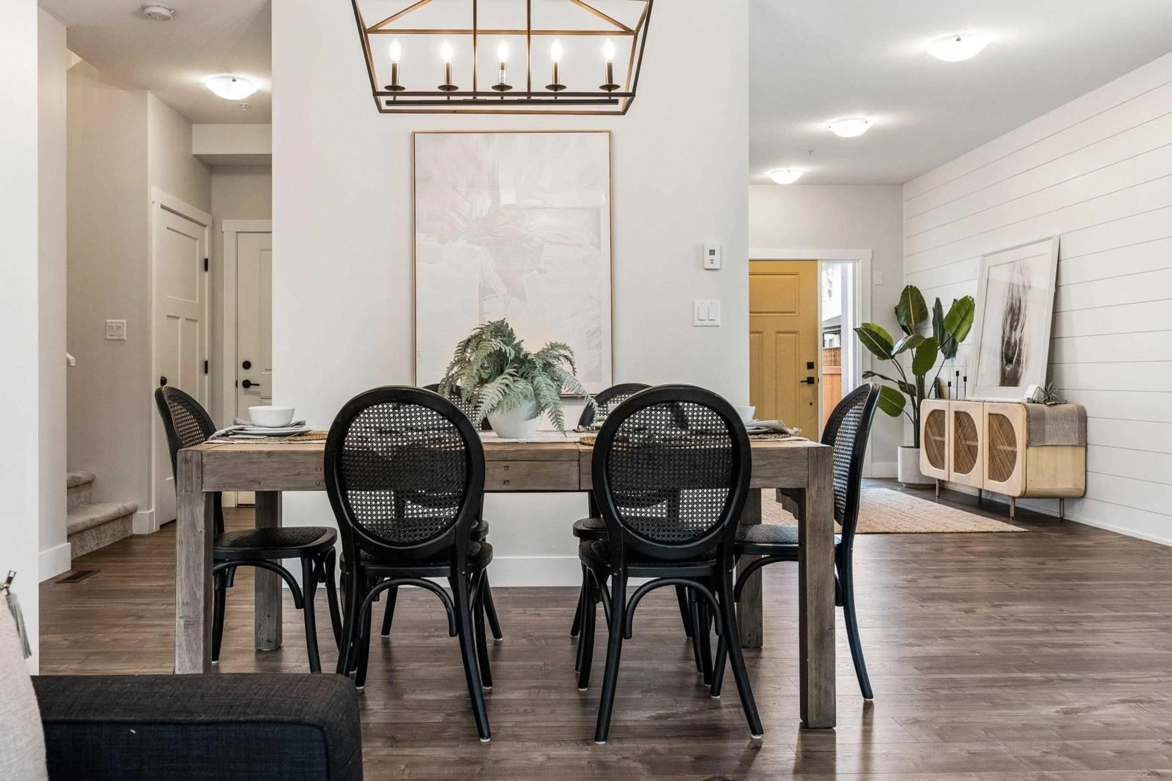 Dining room, wood/laminate floor for 1 46379 UPLANDS ROAD, Chilliwack British Columbia V2R4W1