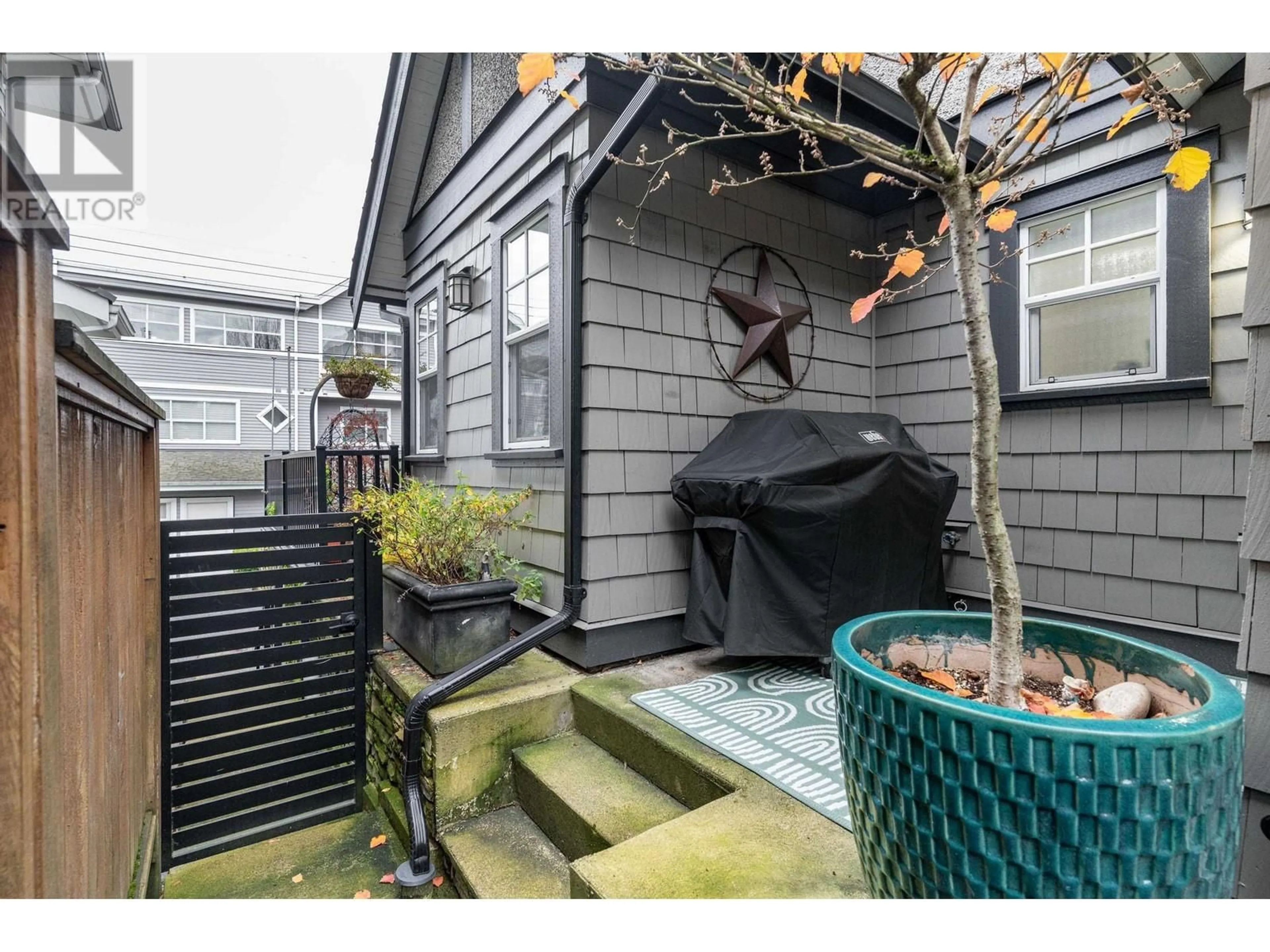 Patio, street for 782 ST. GEORGES AVENUE, North Vancouver British Columbia V7L4T1