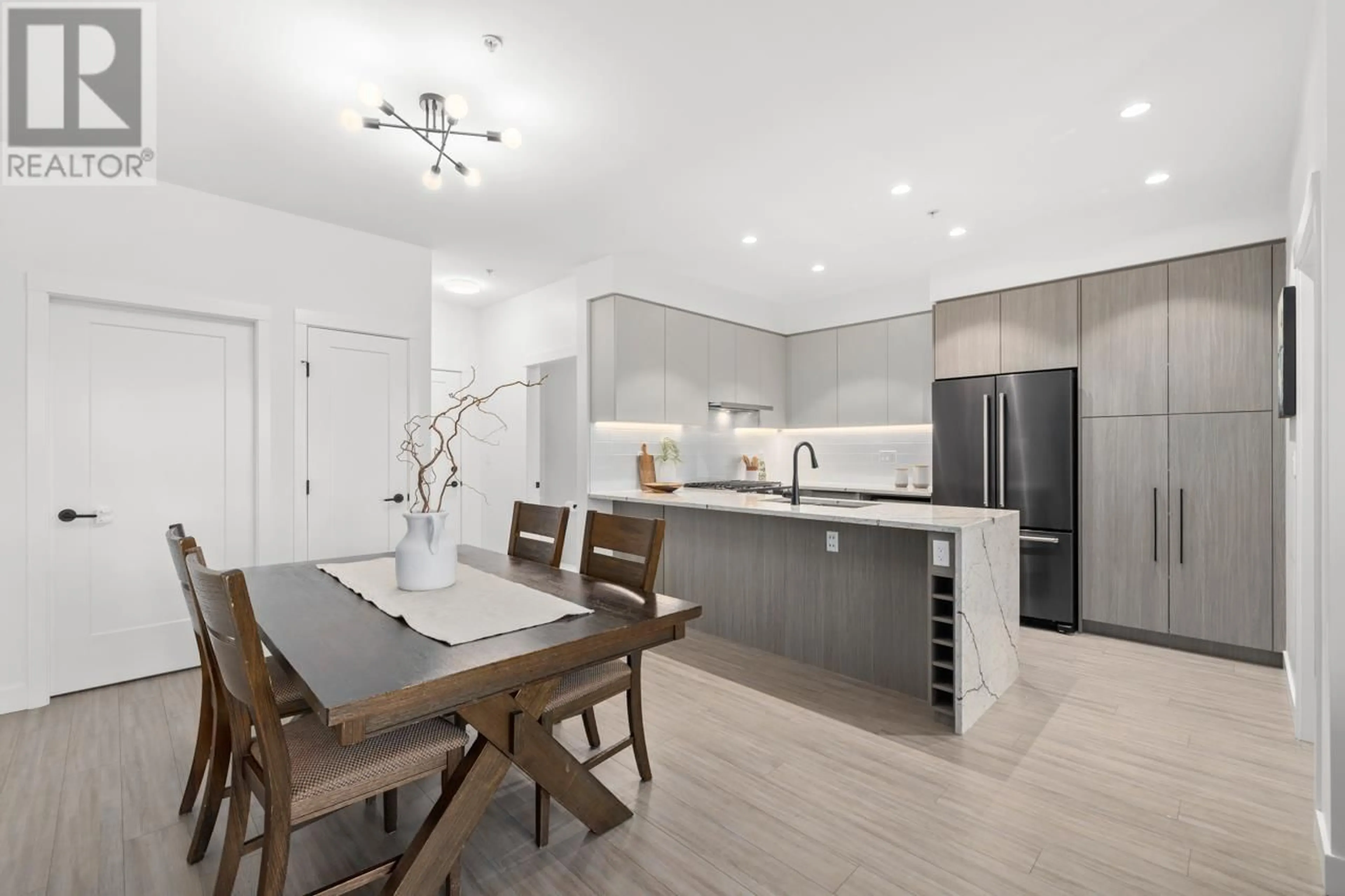 Open concept kitchen, unknown for 402 2408 GRANT STREET, Vancouver British Columbia V5K3G4