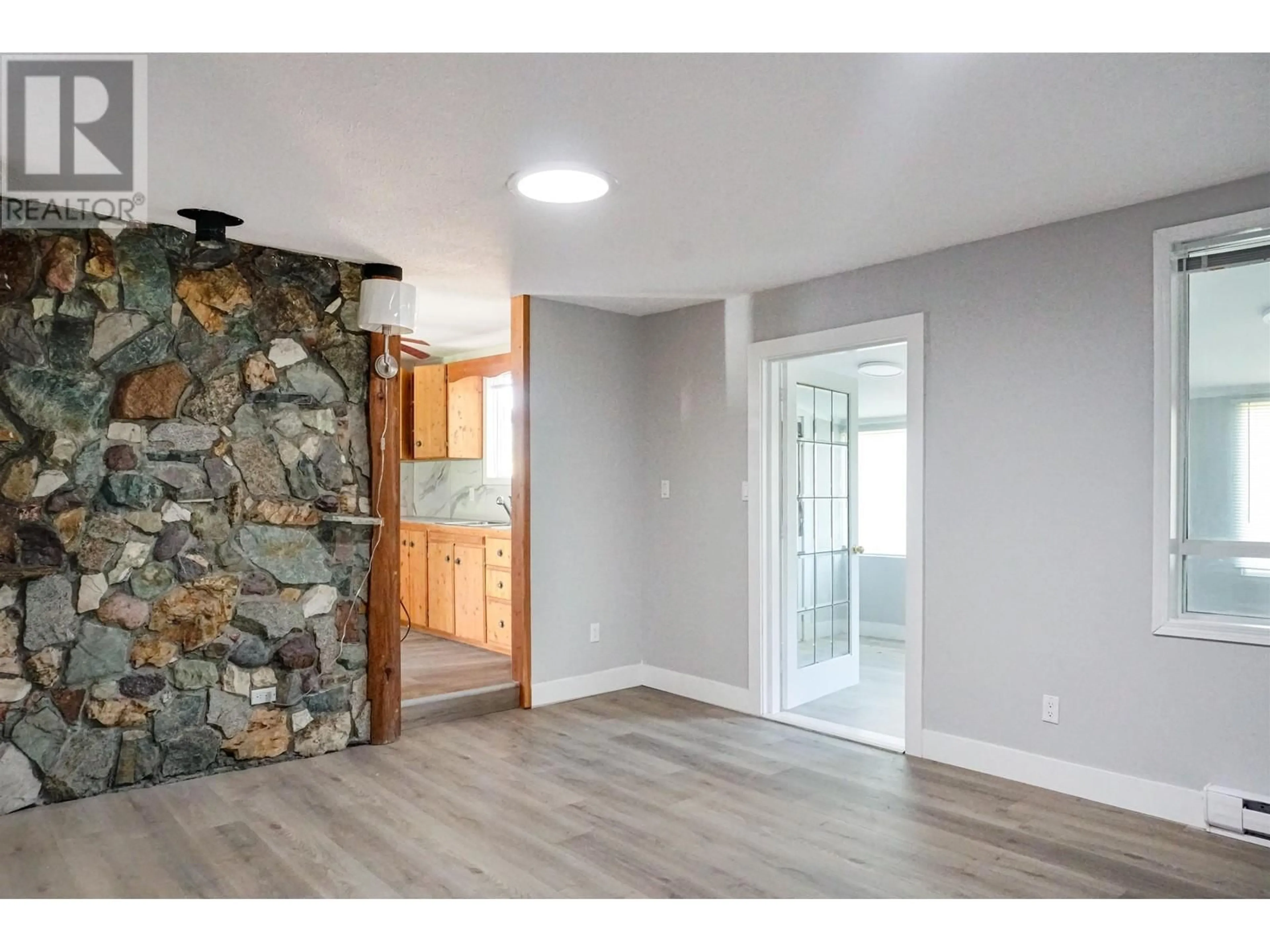 Indoor entryway for 15 SAGUENAY STREET, Kitimat British Columbia V8C1W7