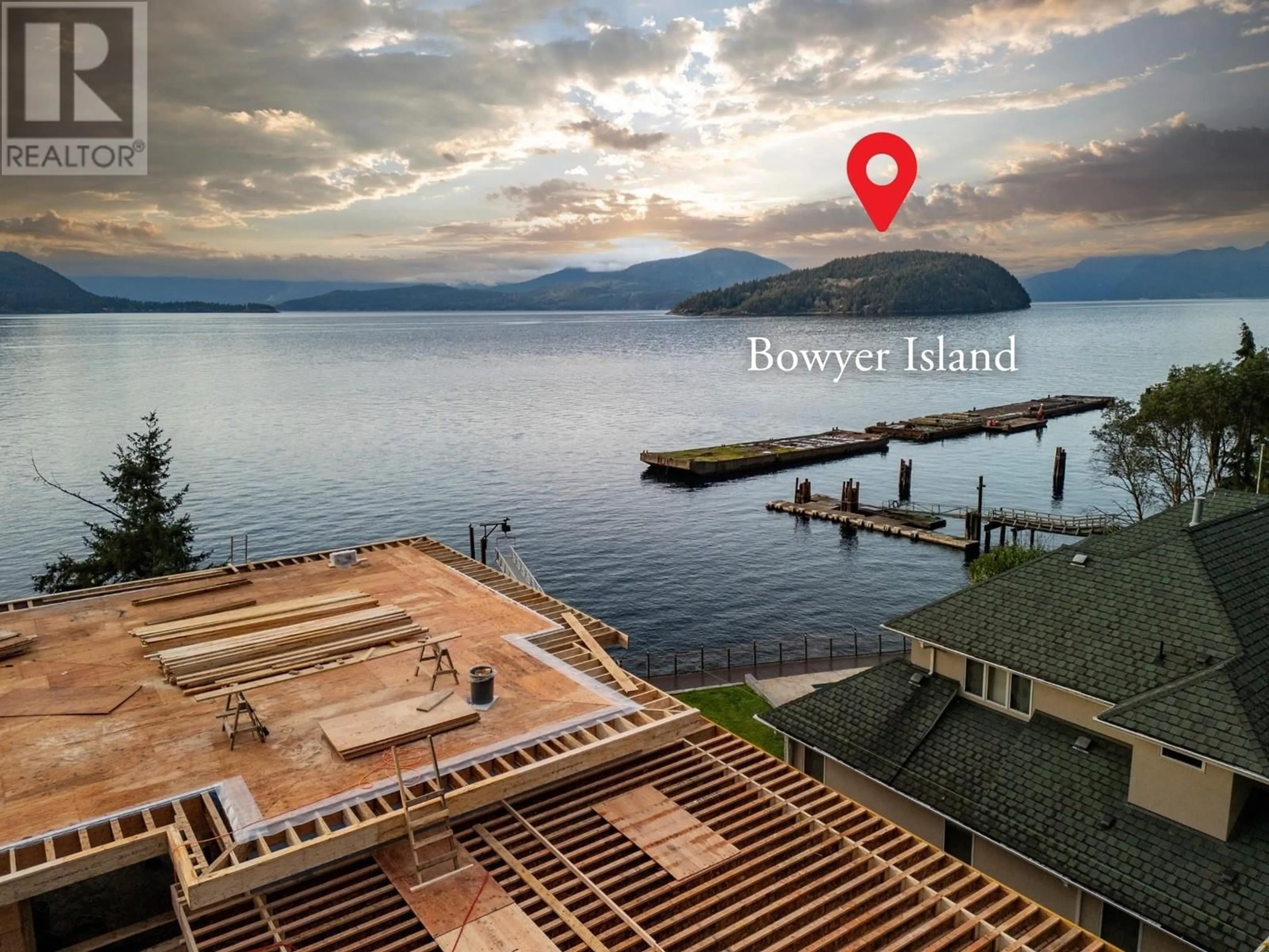 A pic from outside/outdoor area/front of a property/back of a property/a pic from drone, water/lake/river/ocean view for 8925 LAWRENCE WAY, West Vancouver British Columbia V7W2T7