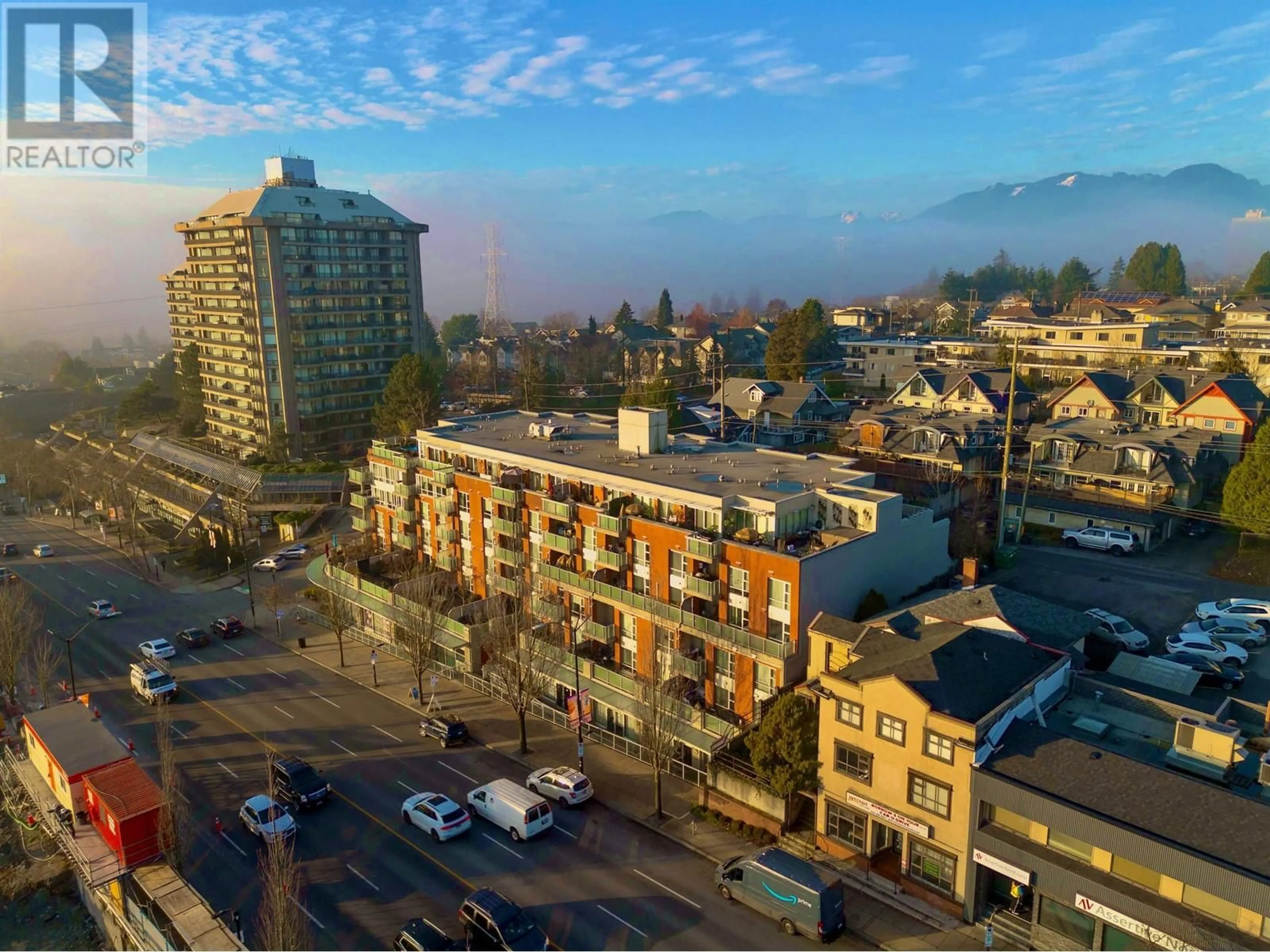 A pic from outside/outdoor area/front of a property/back of a property/a pic from drone, city buildings view from balcony for 305 3811 HASTINGS STREET, Burnaby British Columbia V5C6V2