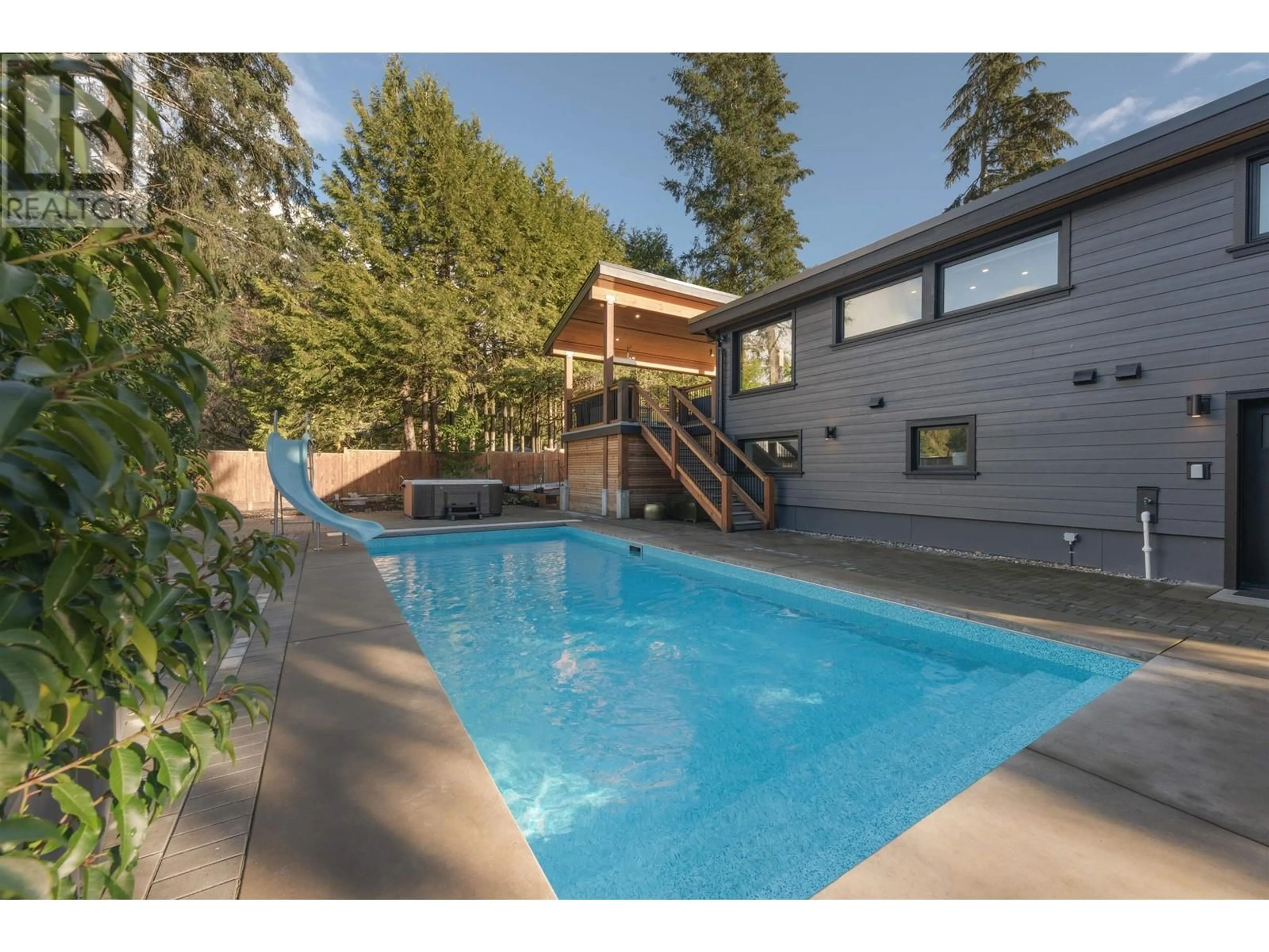 Pool for 40175 KINTYRE DRIVE, Squamish British Columbia V8B0A4