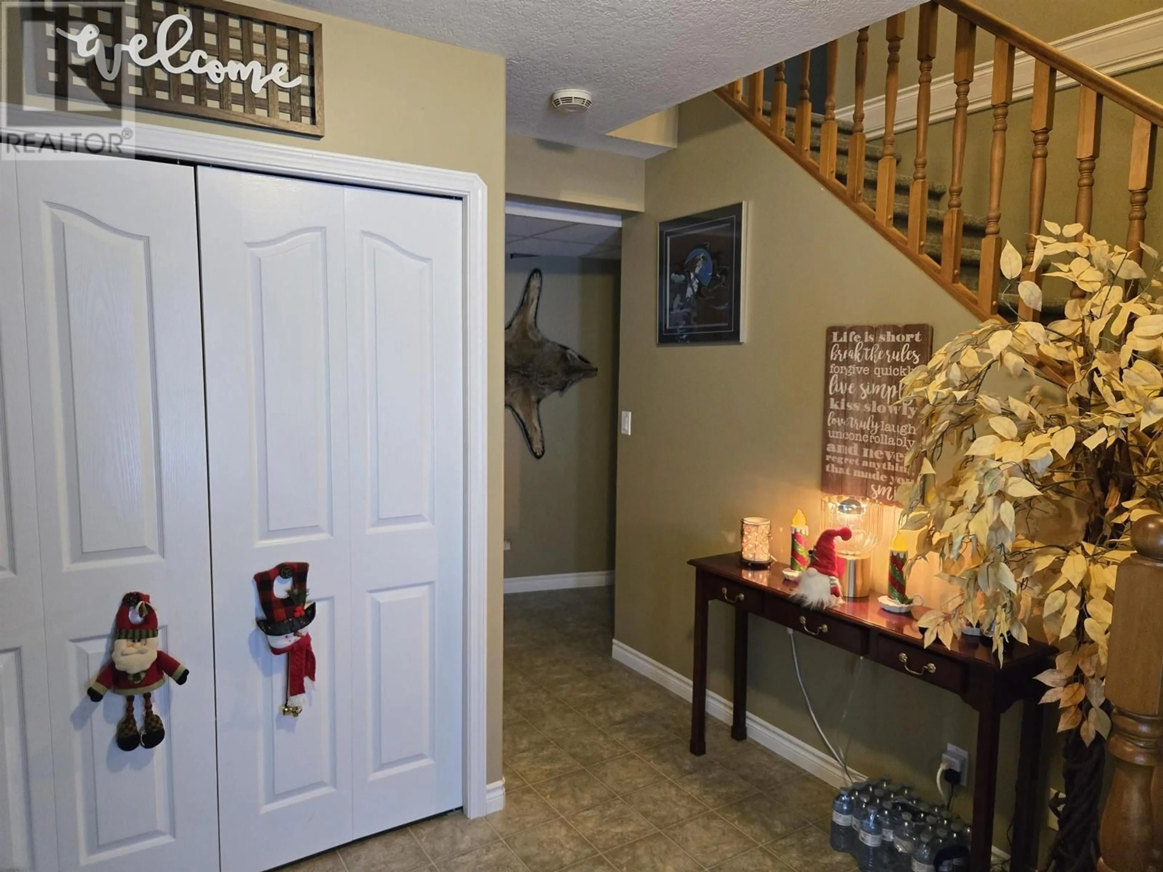 Indoor entryway for 1220 N BLACKBURN ROAD, Prince George British Columbia V2N6B7