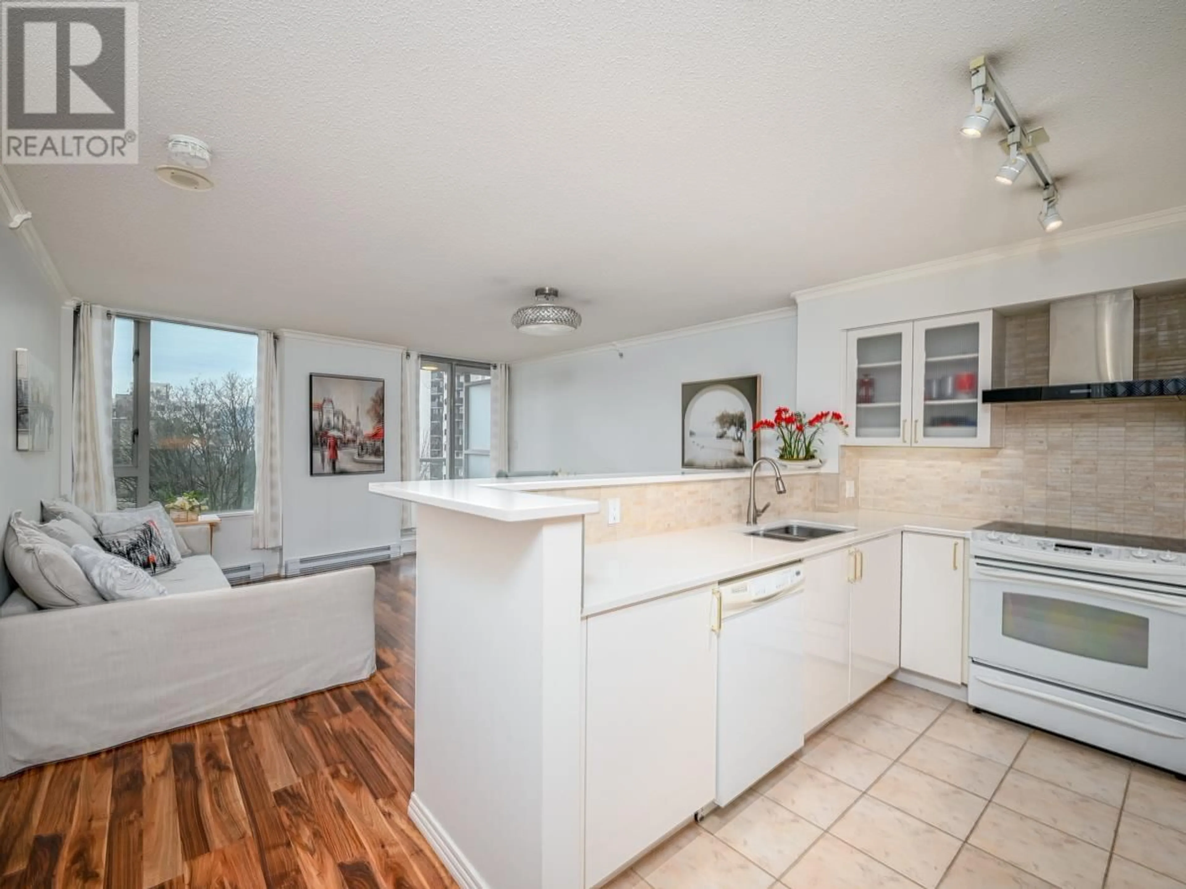 Open concept kitchen, unknown for 607 1277 NELSON STREET, Vancouver British Columbia V6E4M8