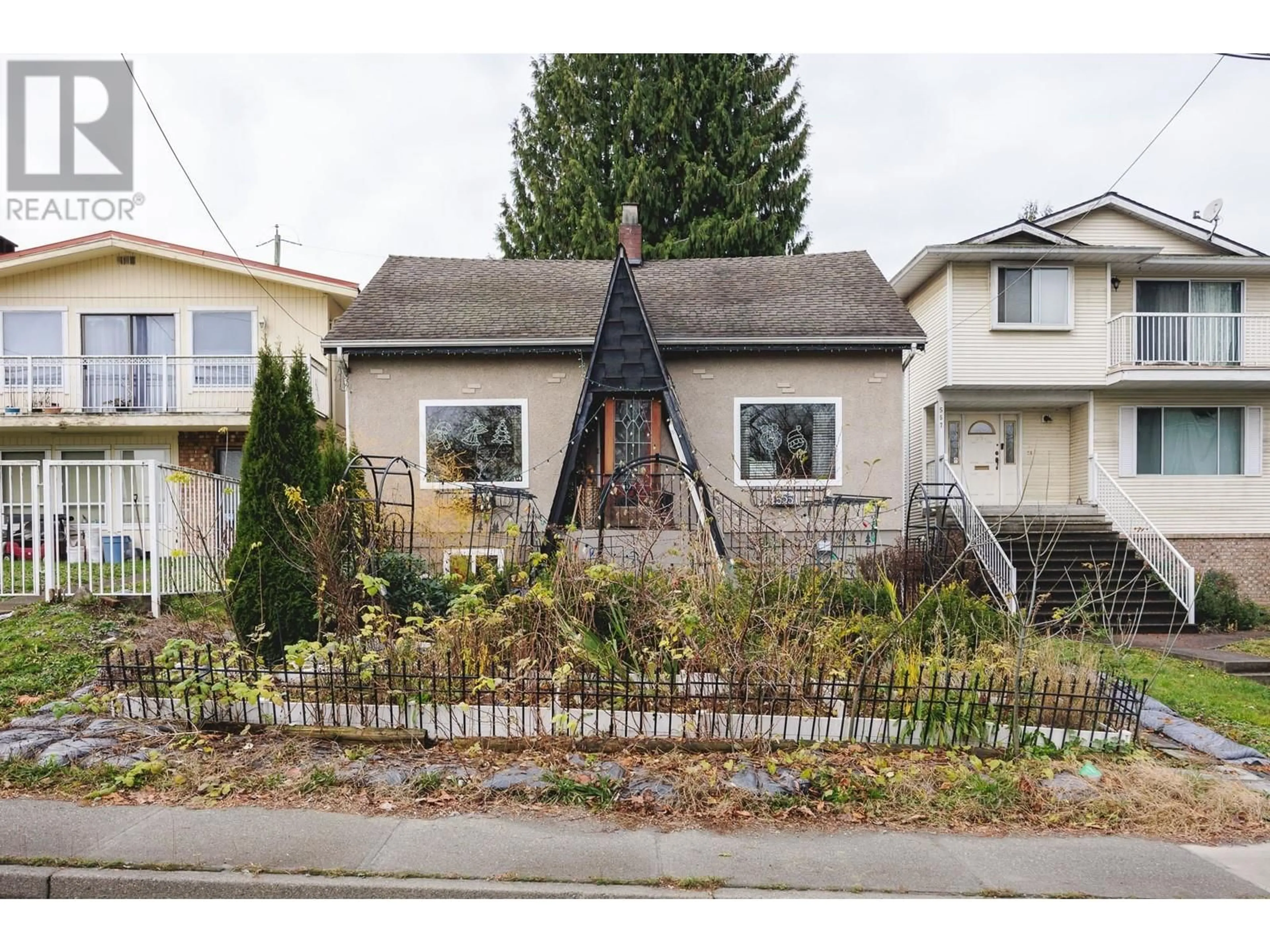 Unknown for 555 EAST COLUMBIA STREET, New Westminster British Columbia V3L3X9