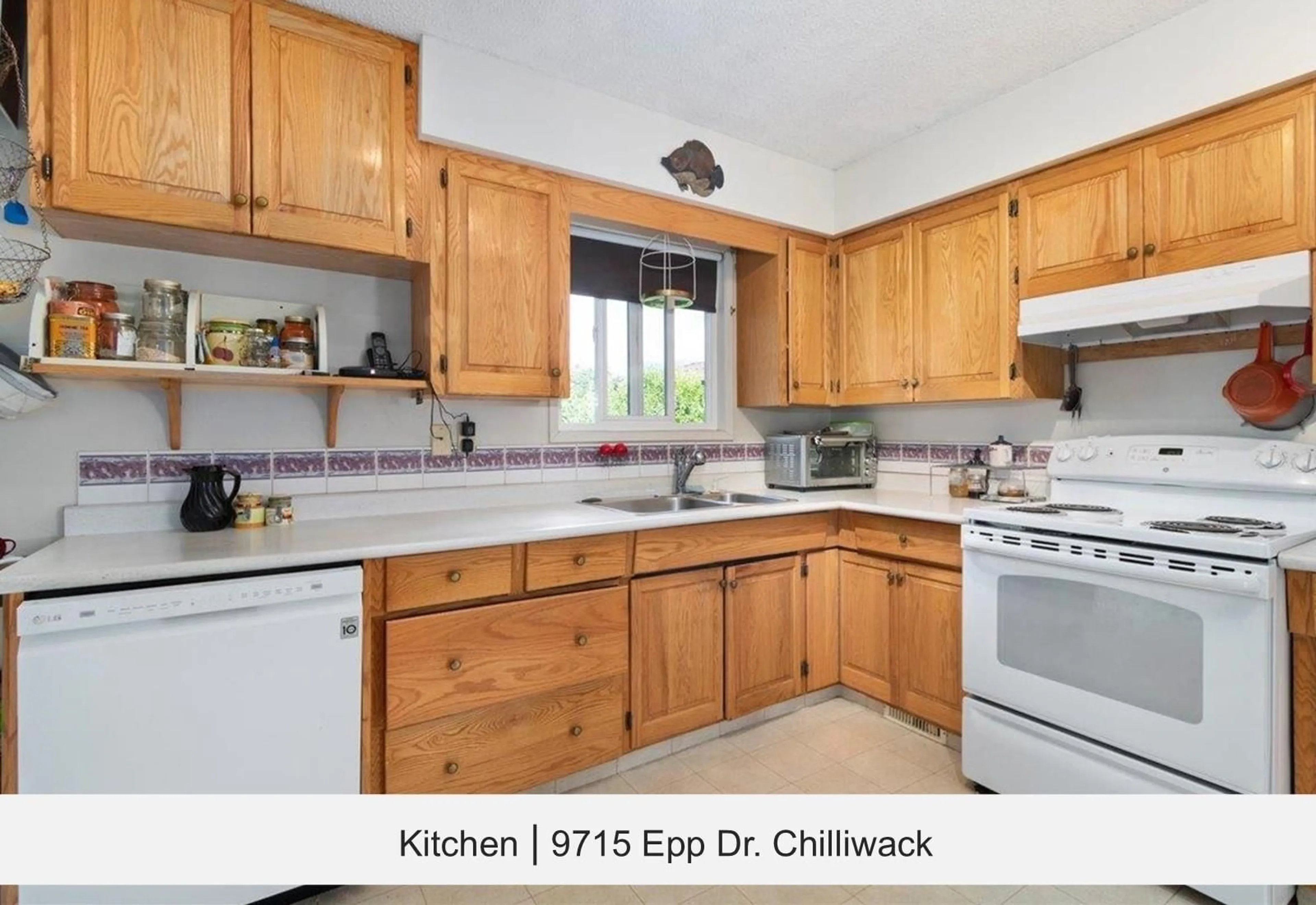 Standard kitchen, ceramic/tile floor for 9715 EPP DRIVE, Chilliwack British Columbia V2P6N7