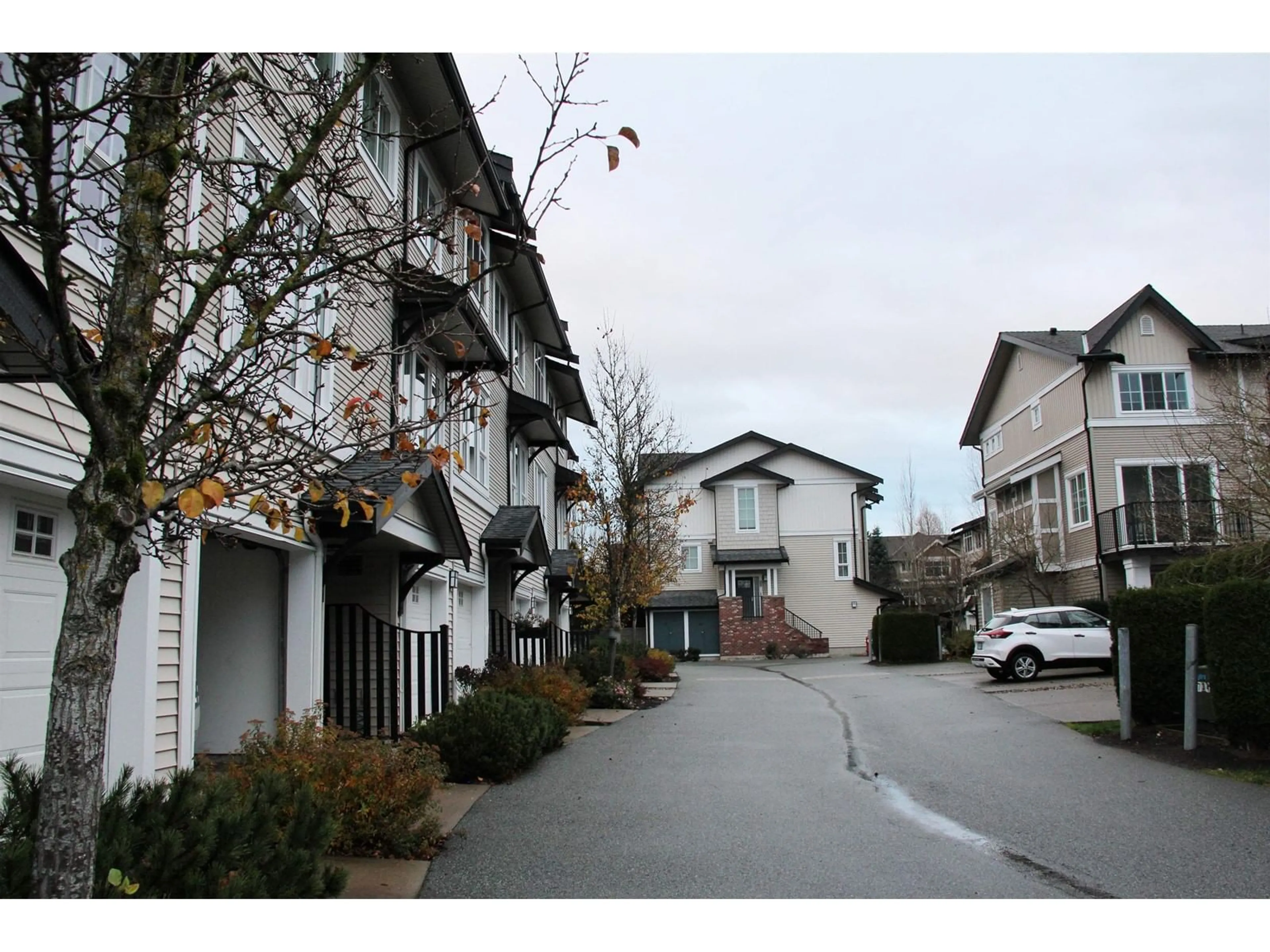 Unknown for 217 2450 161A STREET, Surrey British Columbia V3Z8K4