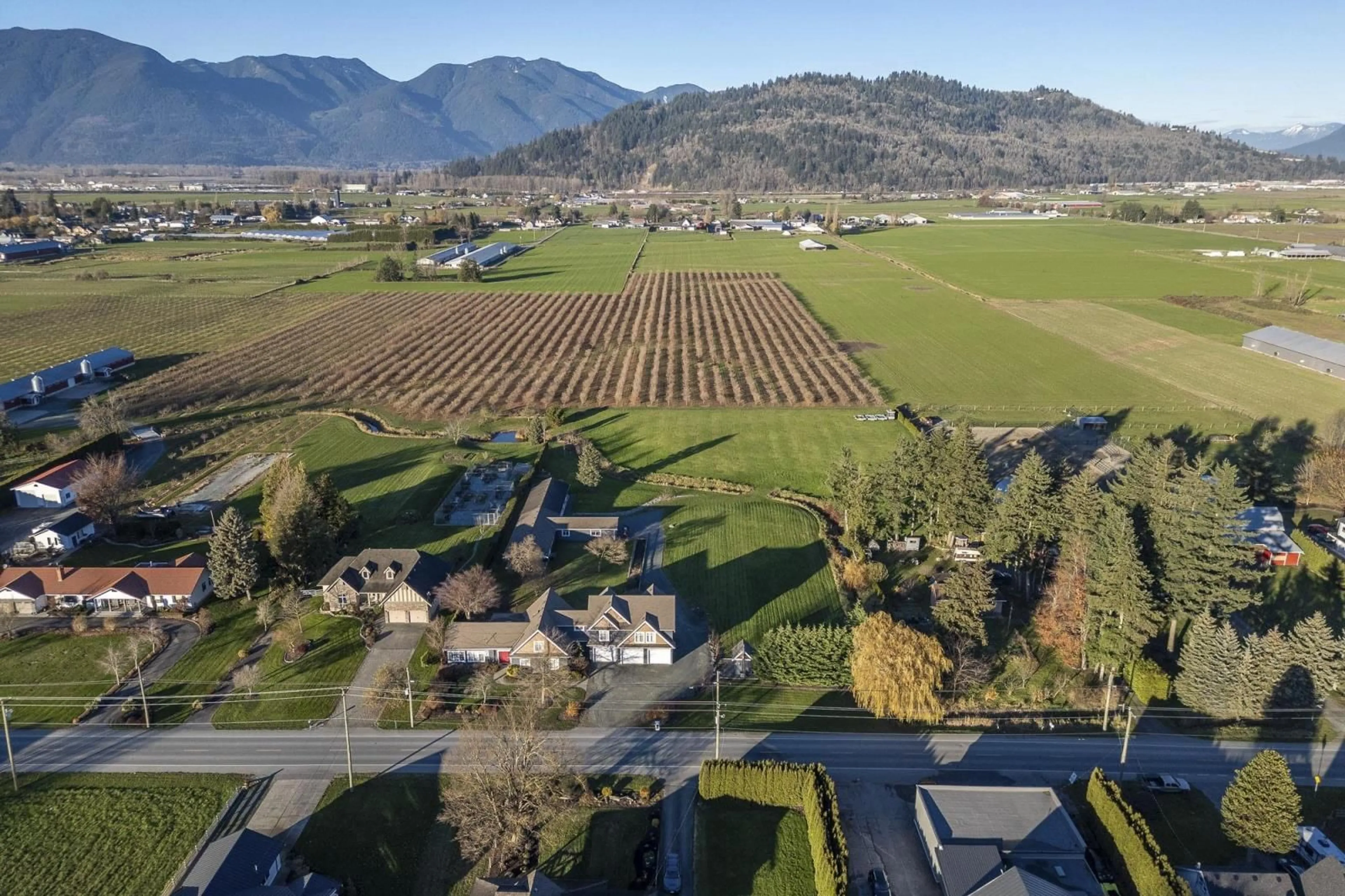 A pic from outside/outdoor area/front of a property/back of a property/a pic from drone, mountain view for 42919 SOUTH SUMAS ROAD, Sardis - Greendale British Columbia V2R4L7