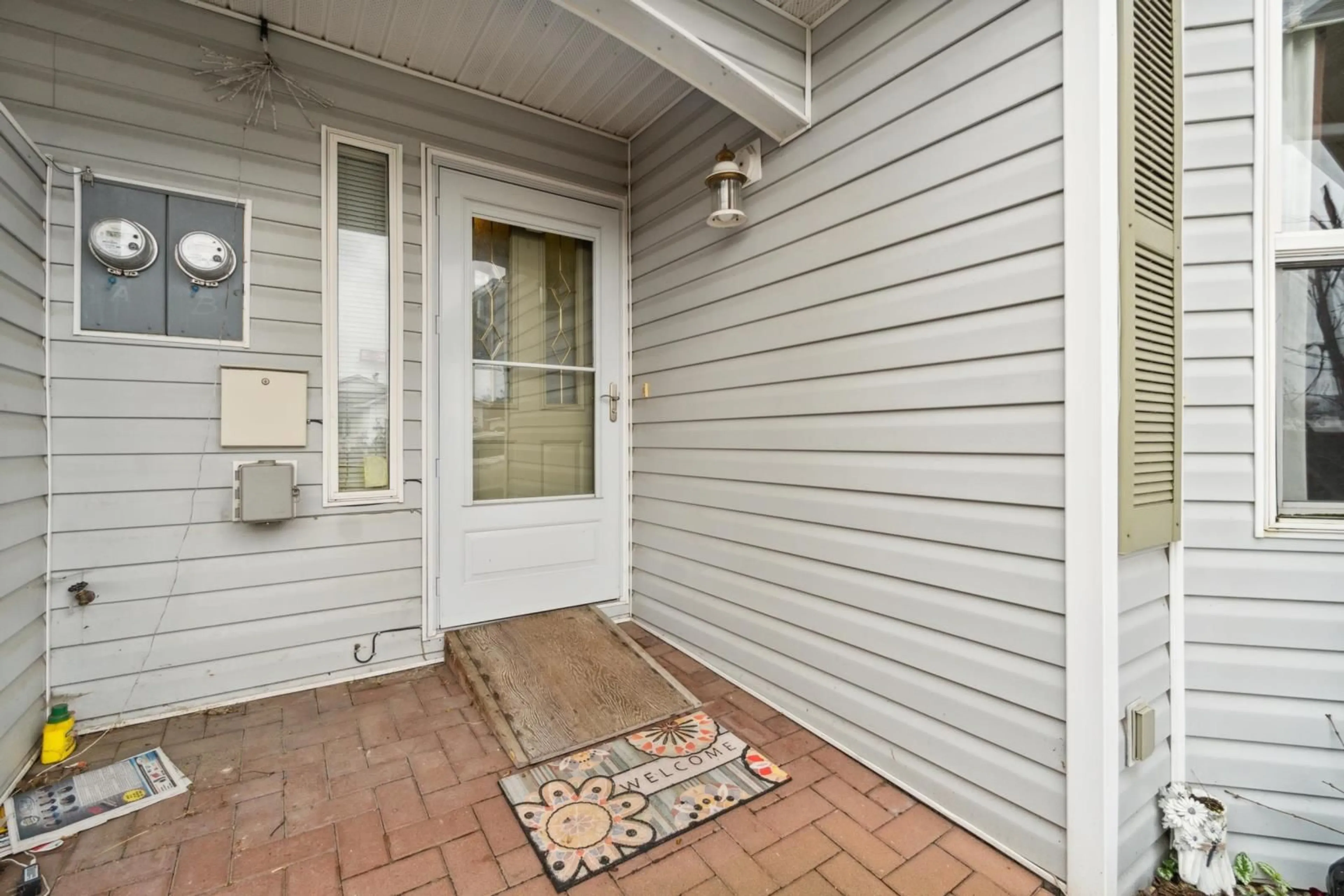 Indoor entryway for 83B 45918 KNIGHT ROAD, Chilliwack British Columbia V2R3X4